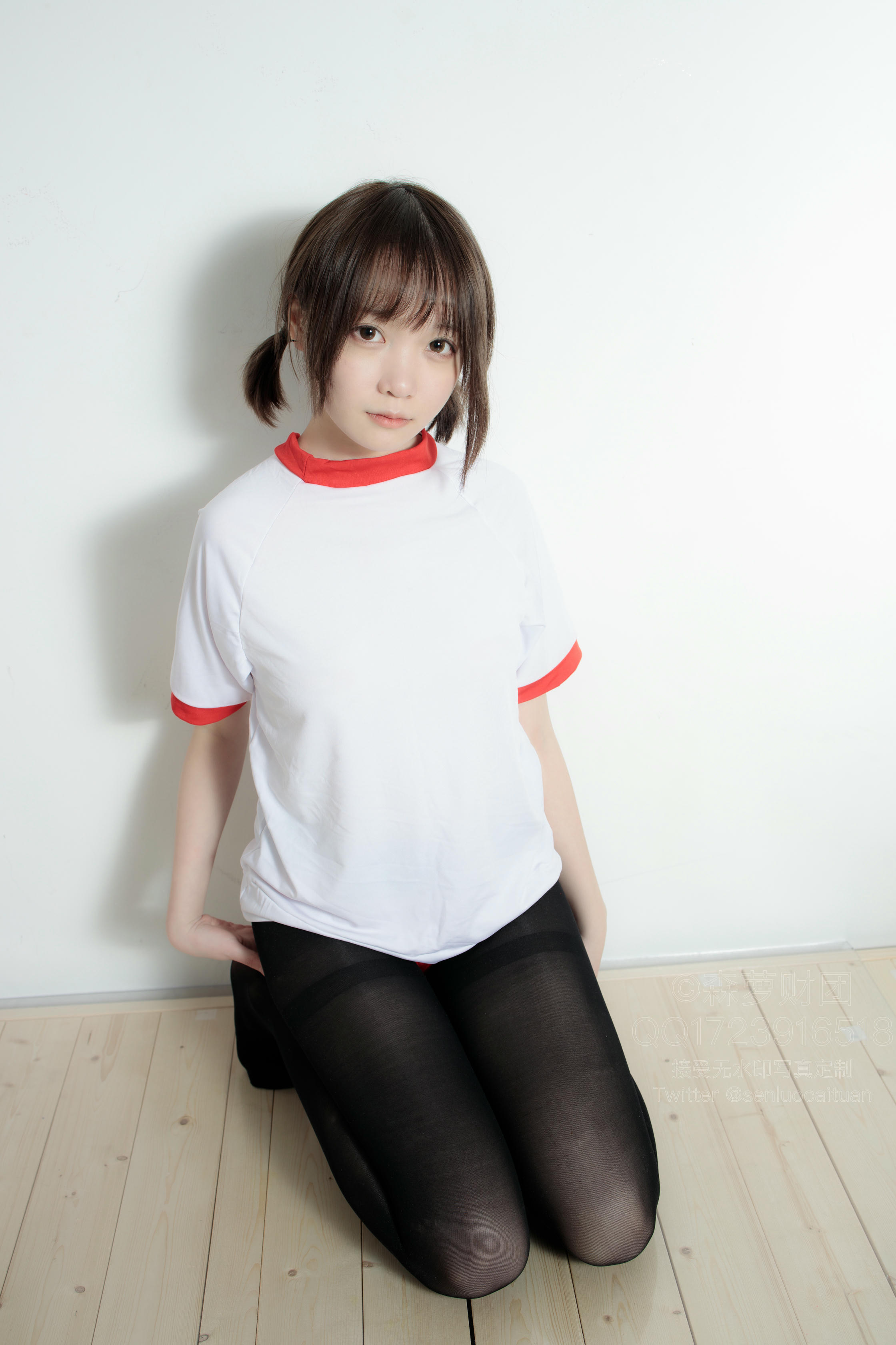 森萝财团 WTMSB-001 红色布鲁马50D黑丝 [149P1V-2.27GB]_第1集