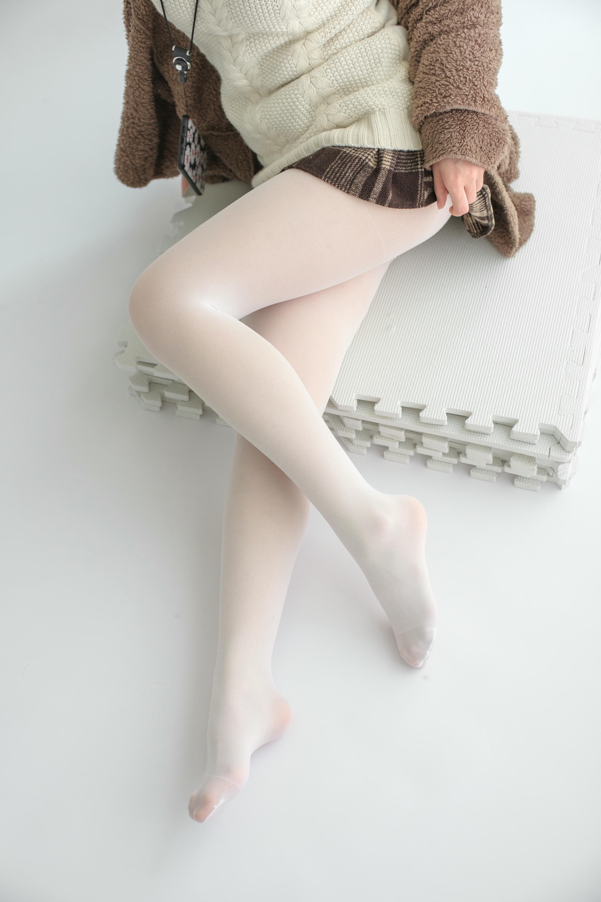 森萝财团 X-006 忧郁白丝 [99P1V-1.65GB]_第2集