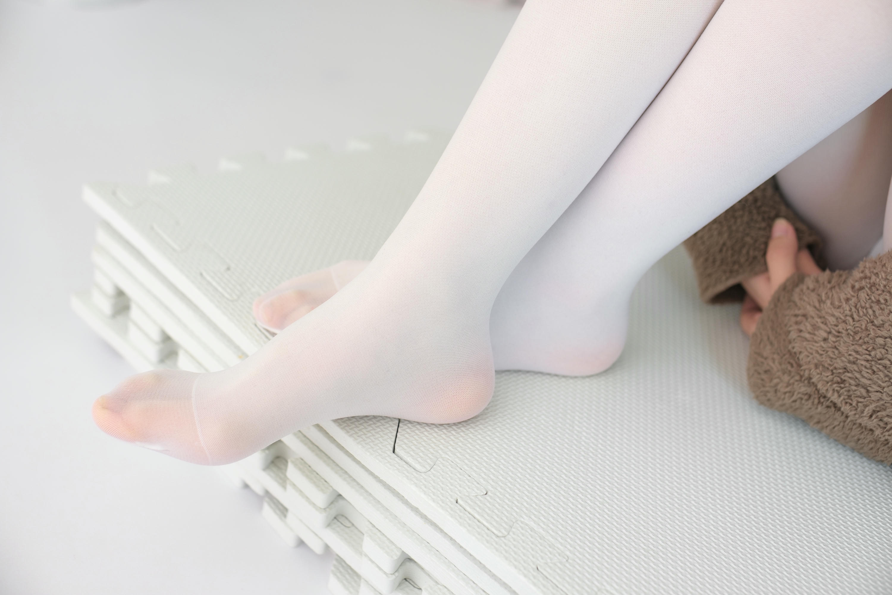 森萝财团 X-006 忧郁白丝 [99P1V-1.65GB]_第2集