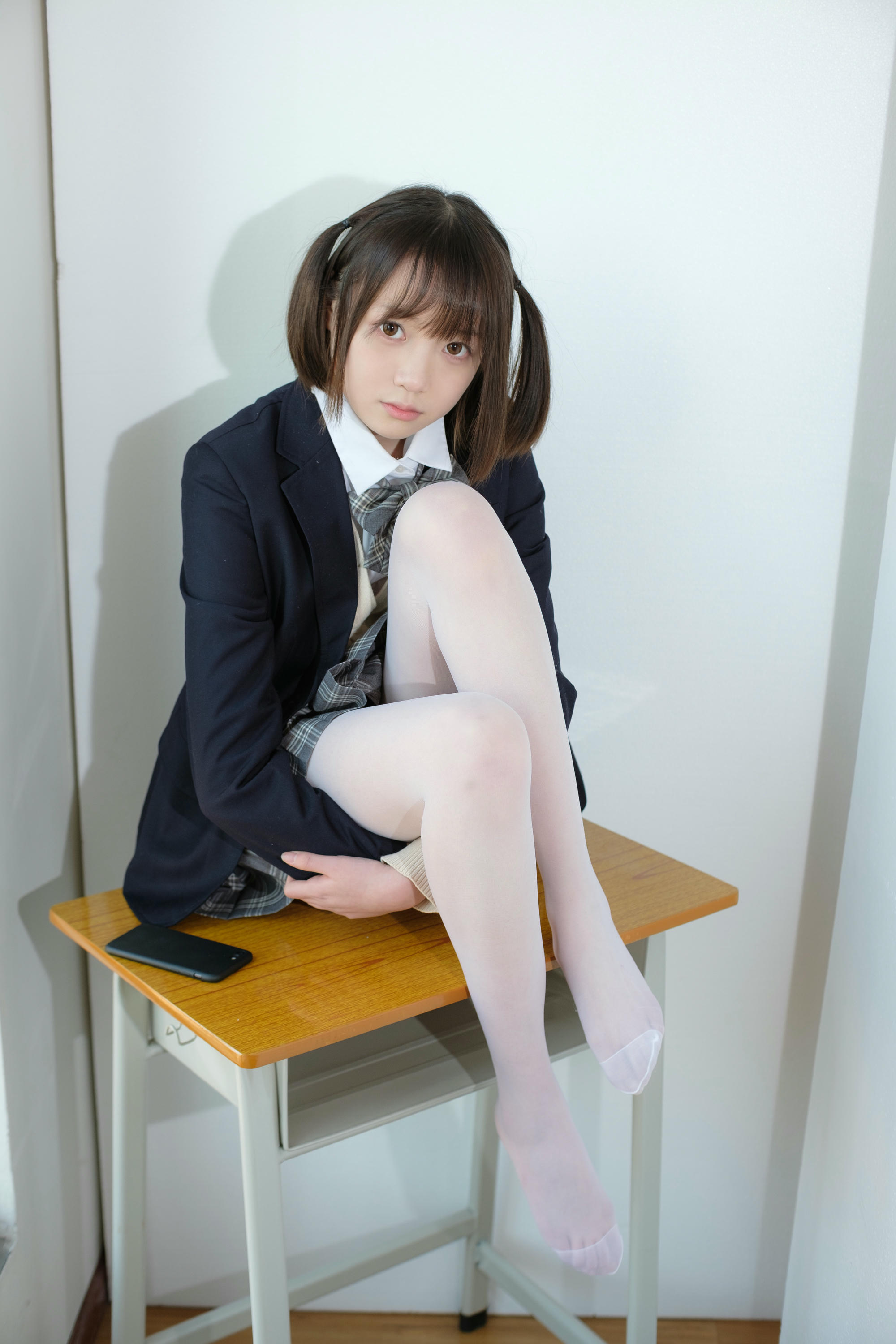 森萝财团 X-010 JK校服白丝 [83P1V-1.46GB]_第1集