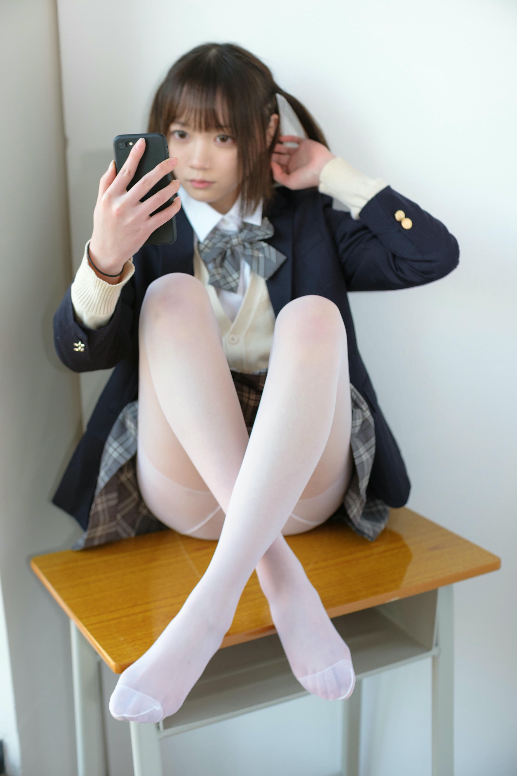 森萝财团 X-010 JK校服白丝 [83P1V-1.46GB]_第1集