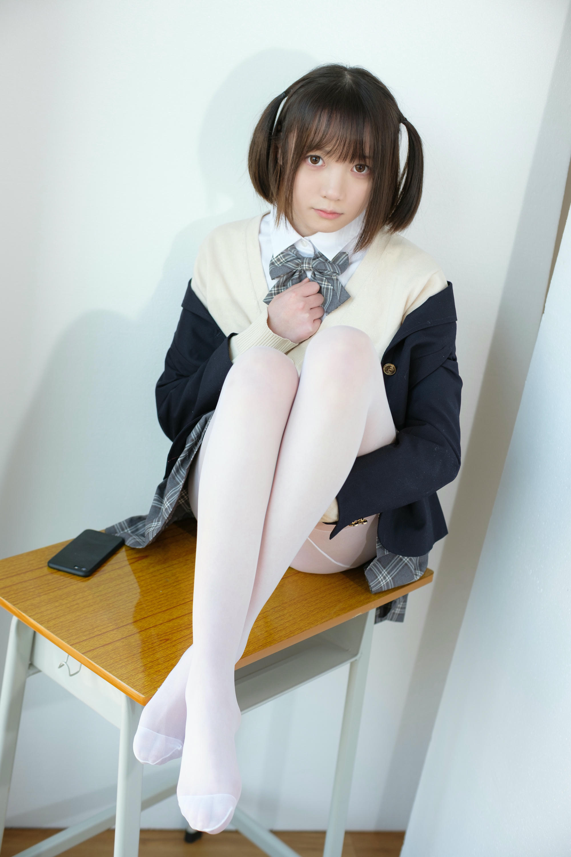 森萝财团 X-010 JK校服白丝 [83P1V-1.46GB]_第2集