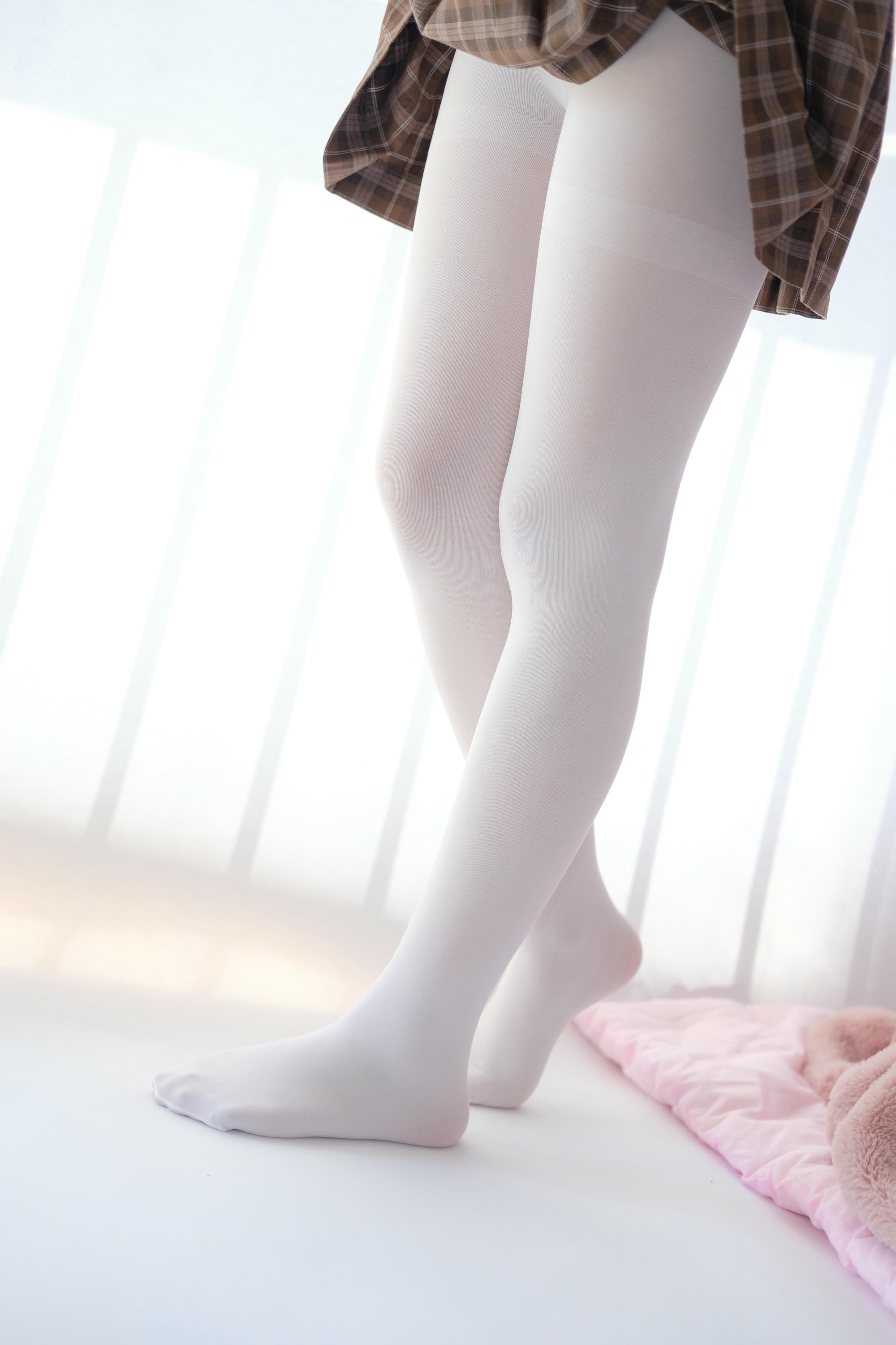 森萝财团 X-011 白丝少女的午休时间 [134P1V-1.45GB]_第1集