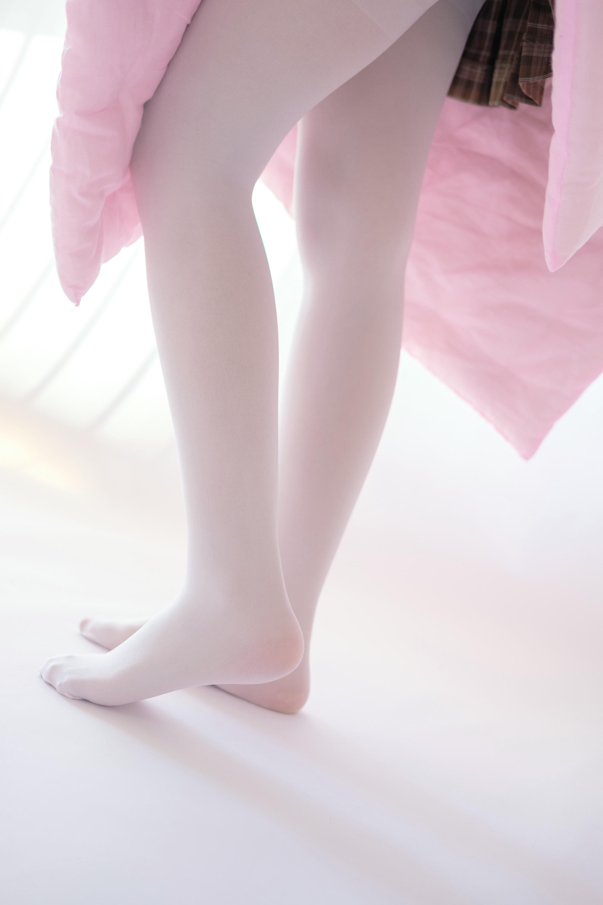 森萝财团 X-011 白丝少女的午休时间 [134P1V-1.45GB]_第2集