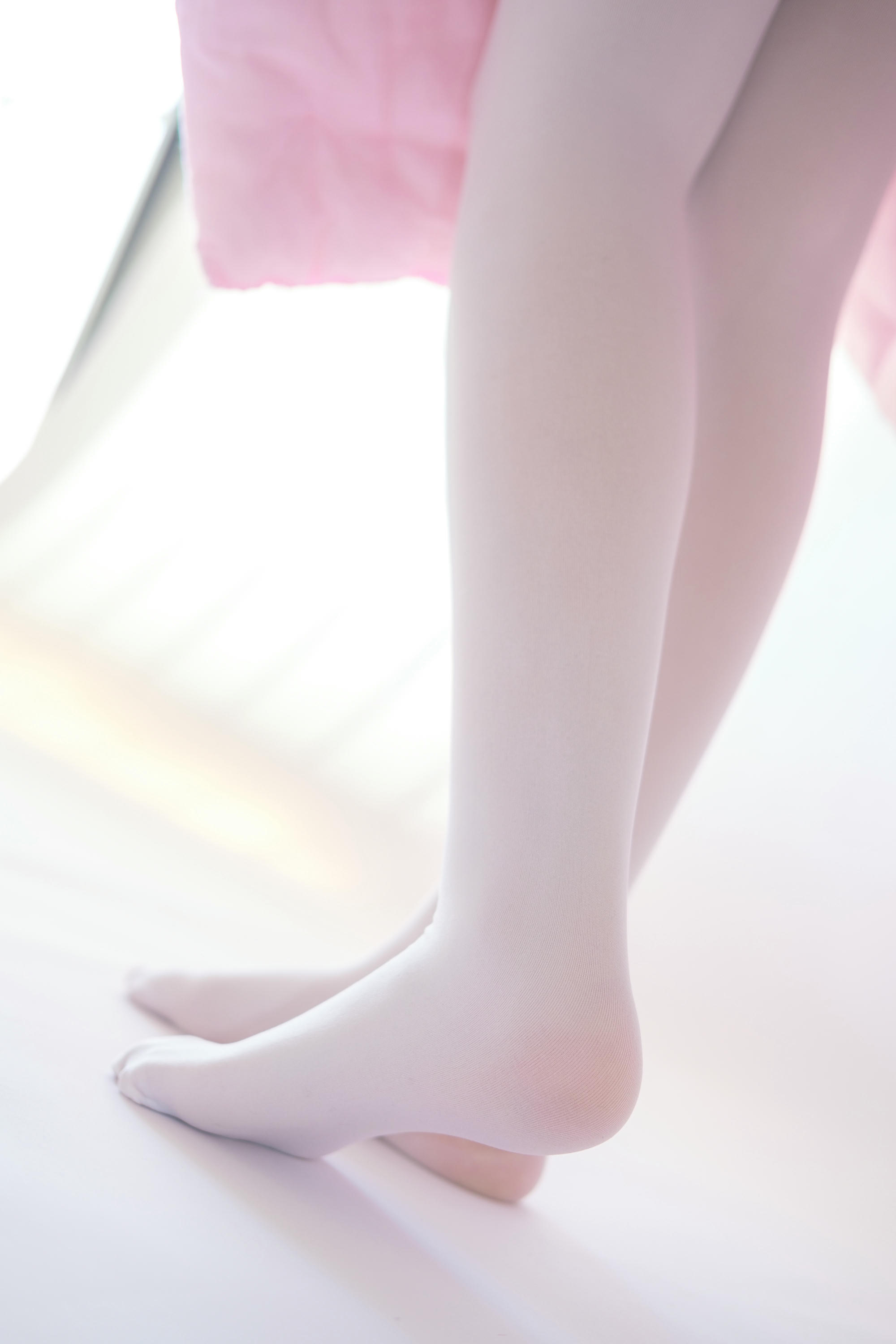 森萝财团 X-011 白丝少女的午休时间 [134P1V-1.45GB]_第2集