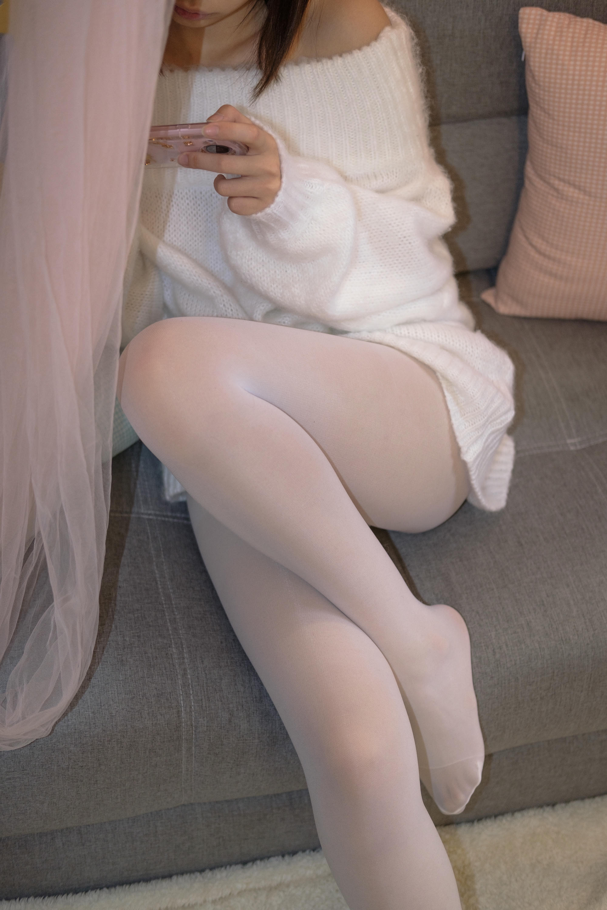 森萝财团 X-012 白丝白毛衣 [110P1V-1.82GB]_第3集