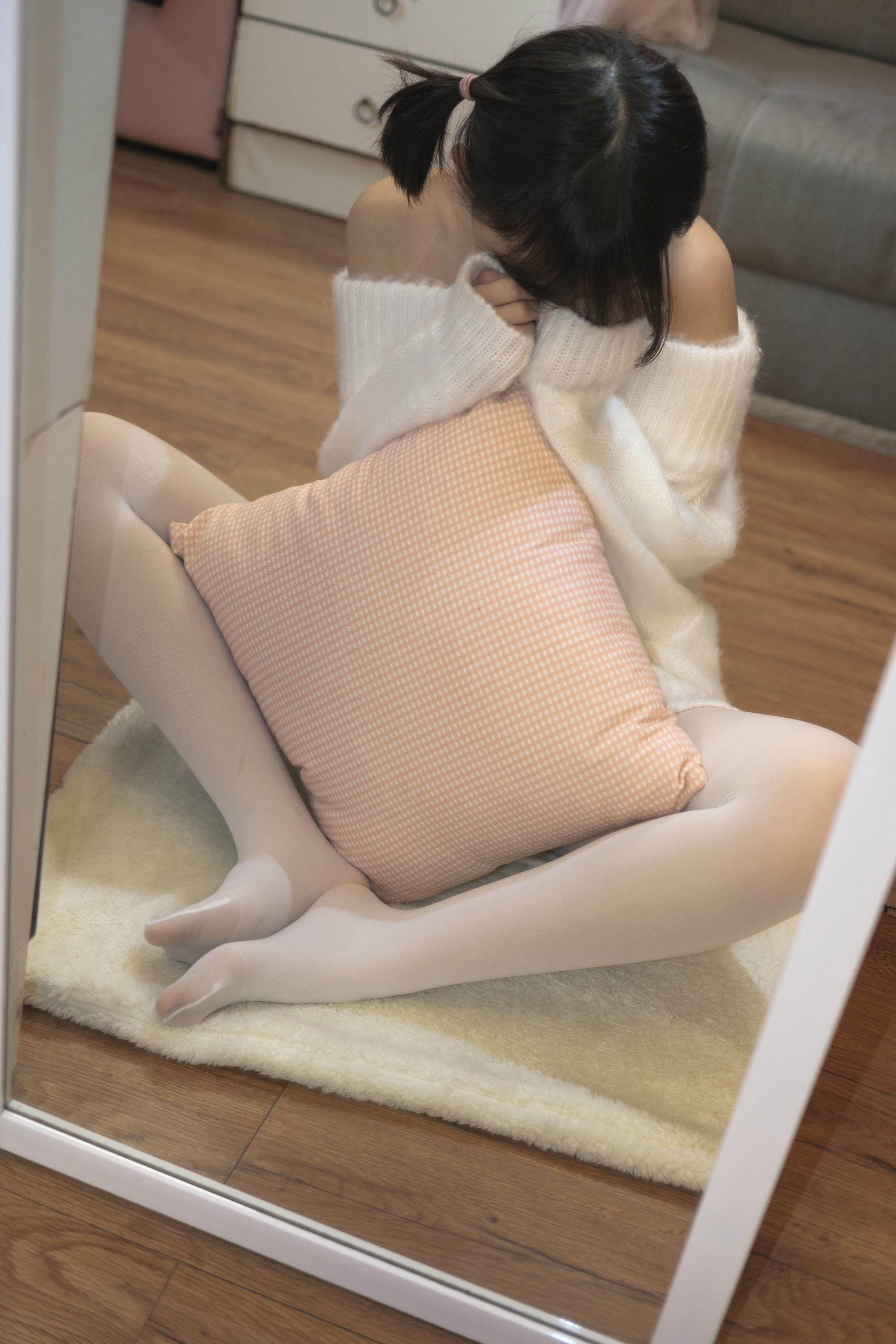 森萝财团 X-012 白丝白毛衣 [110P1V-1.82GB]_第4集