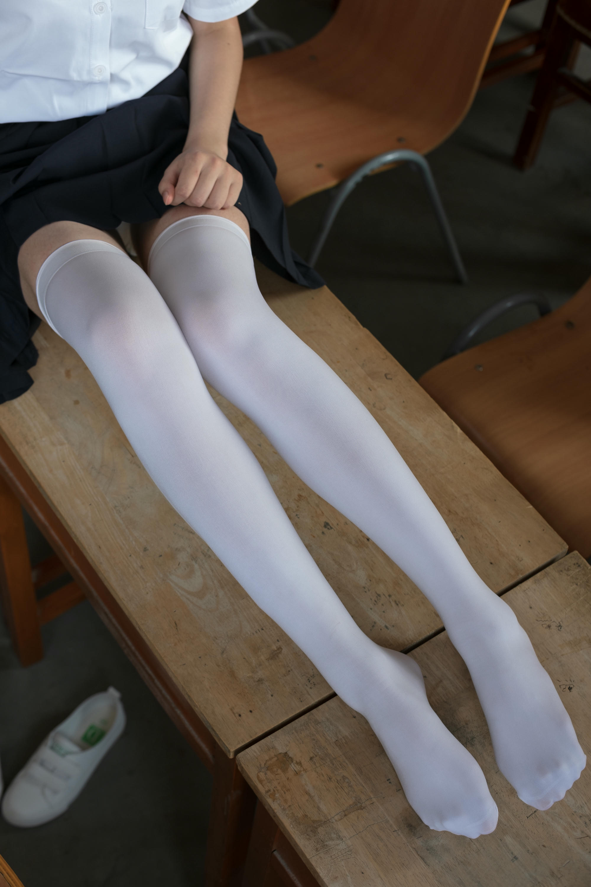 森萝财团 BETA-022 教室里的JK白丝少女 [66P-638MB]_第2集