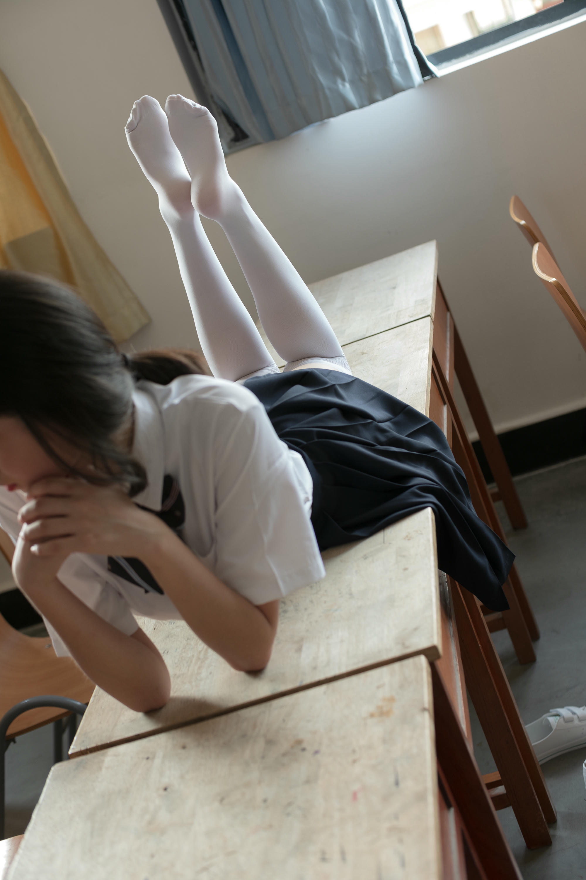 森萝财团 BETA-022 教室里的JK白丝少女 [66P-638MB]_第2集