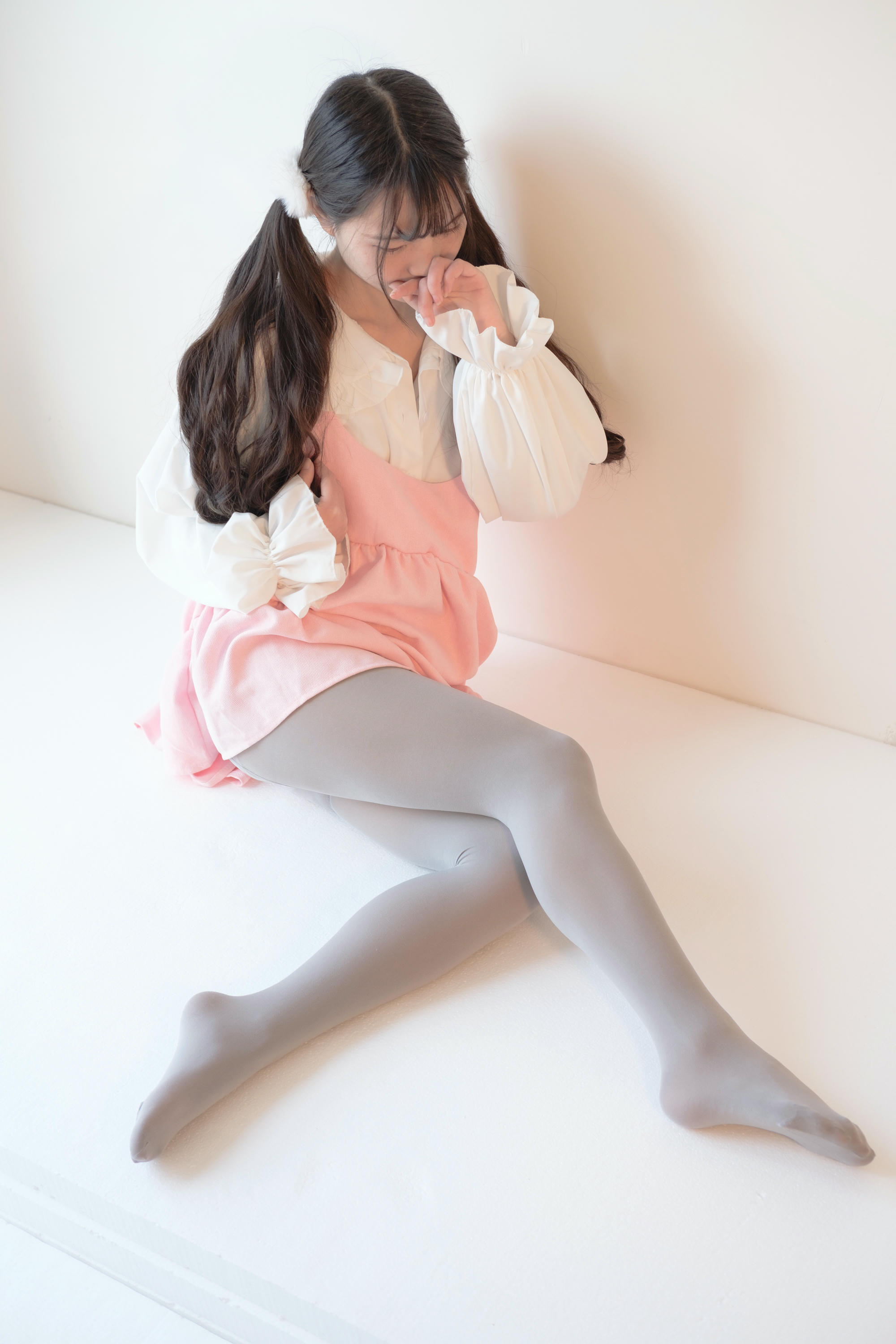 森萝财团 X-015 粉色纯女孩 [130P1V-1.44GB]_第1集