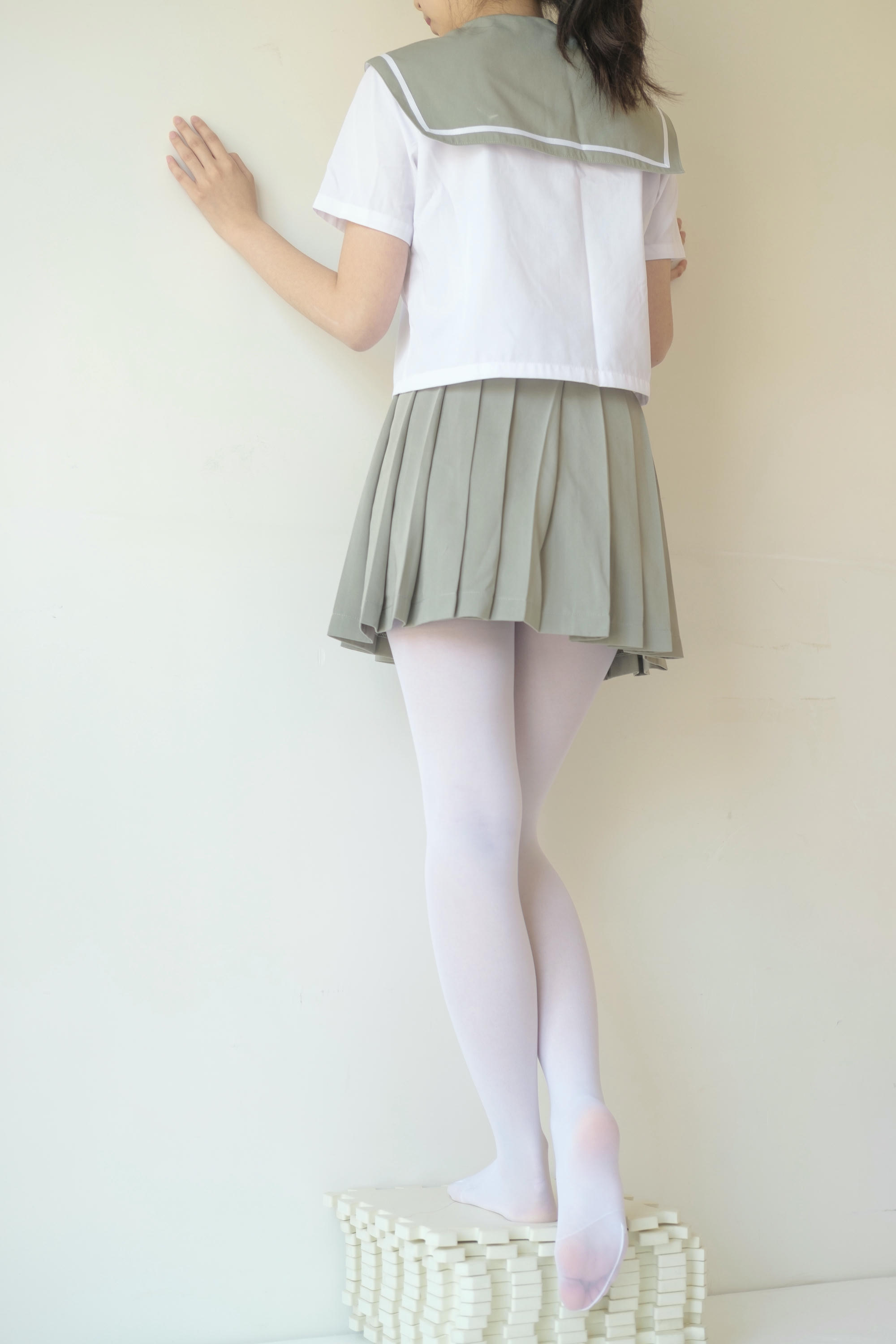 森萝财团 X-016 白丝纯情 [136P1V-1.57GB]_第6集