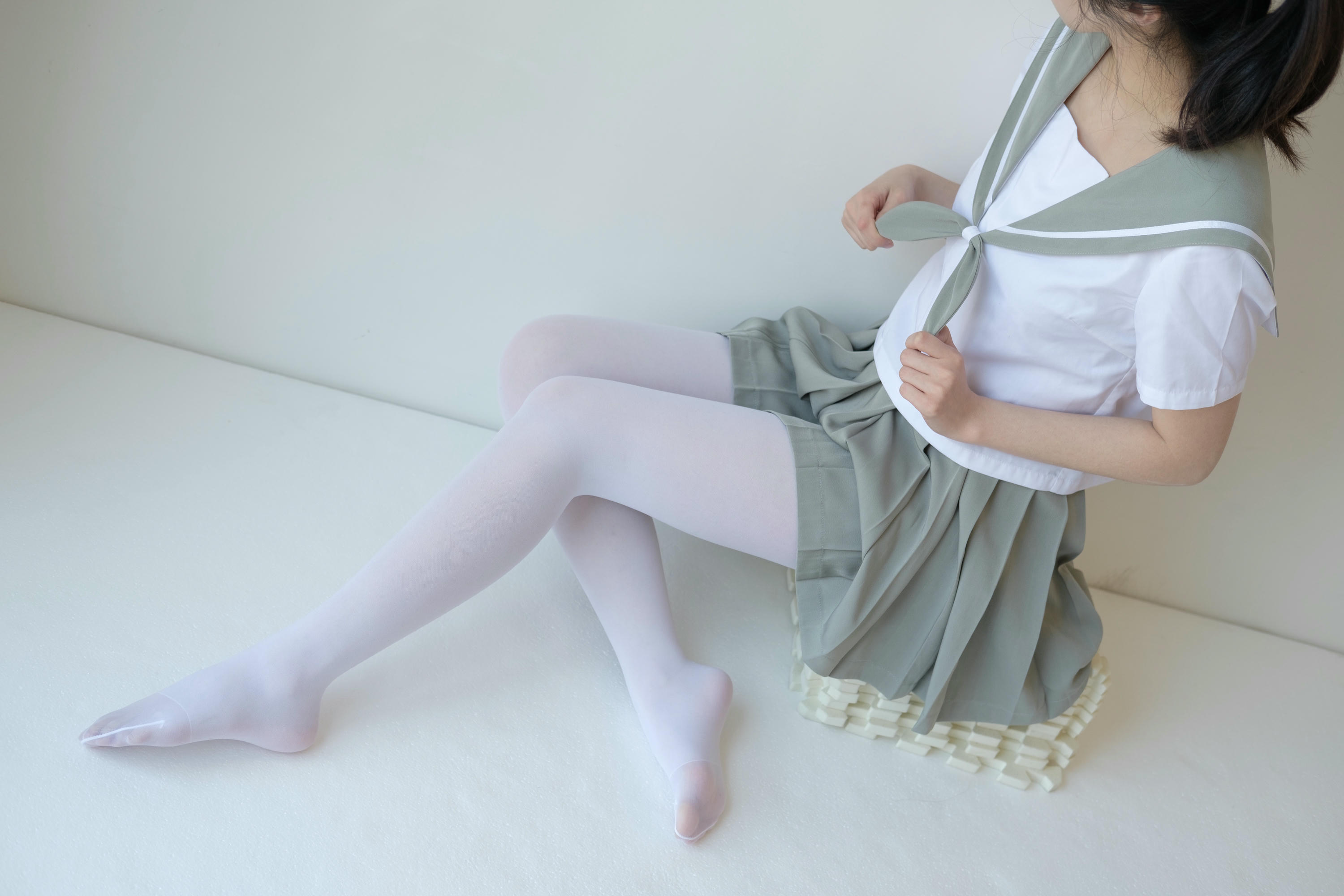森萝财团 X-016 白丝纯情 [136P1V-1.57GB]_第7集