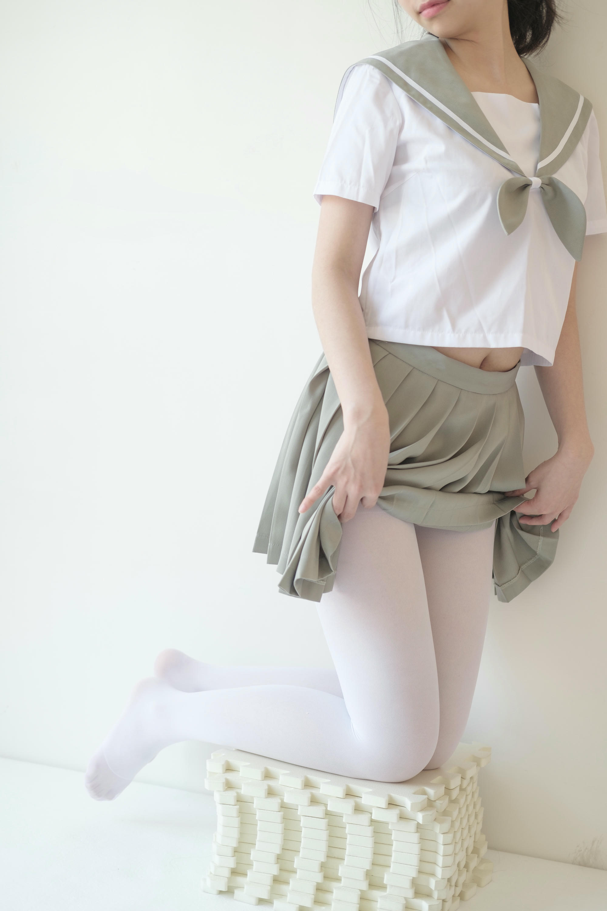 森萝财团 X-016 白丝纯情 [136P1V-1.57GB]_第1集