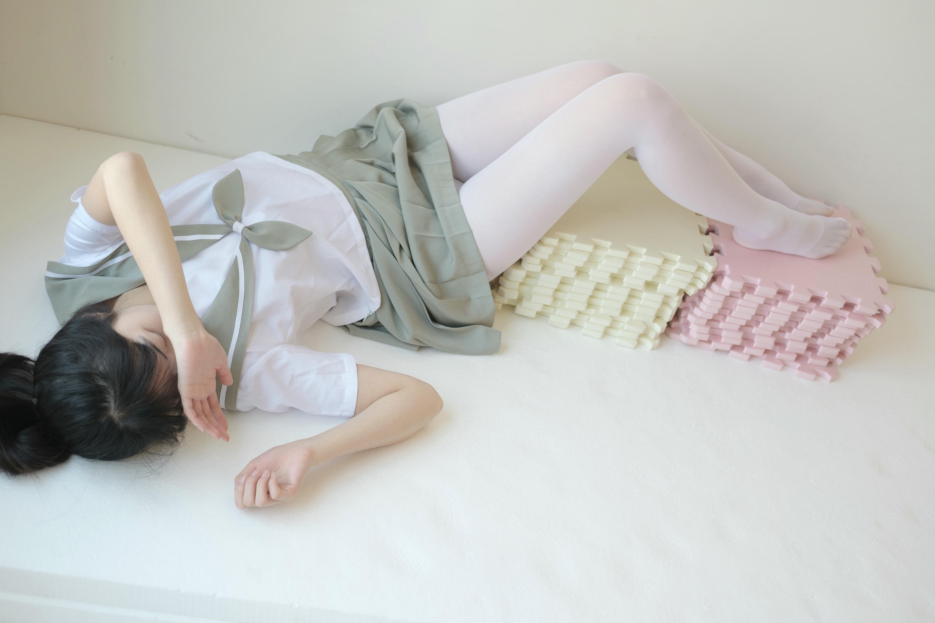 森萝财团 X-016 白丝纯情 [136P1V-1.57GB]_第4集