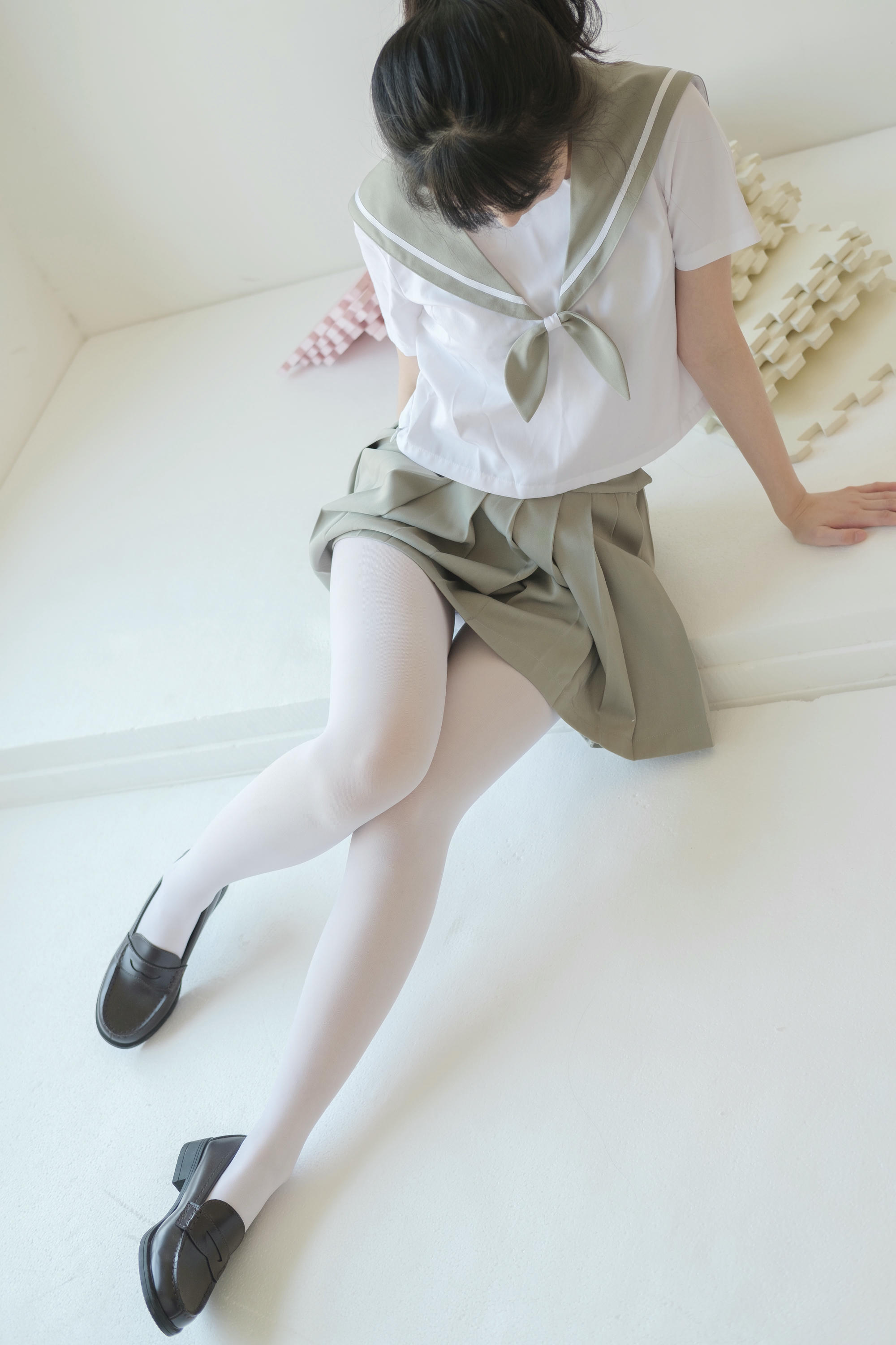 森萝财团 X-016 白丝纯情 [136P1V-1.57GB]_第5集