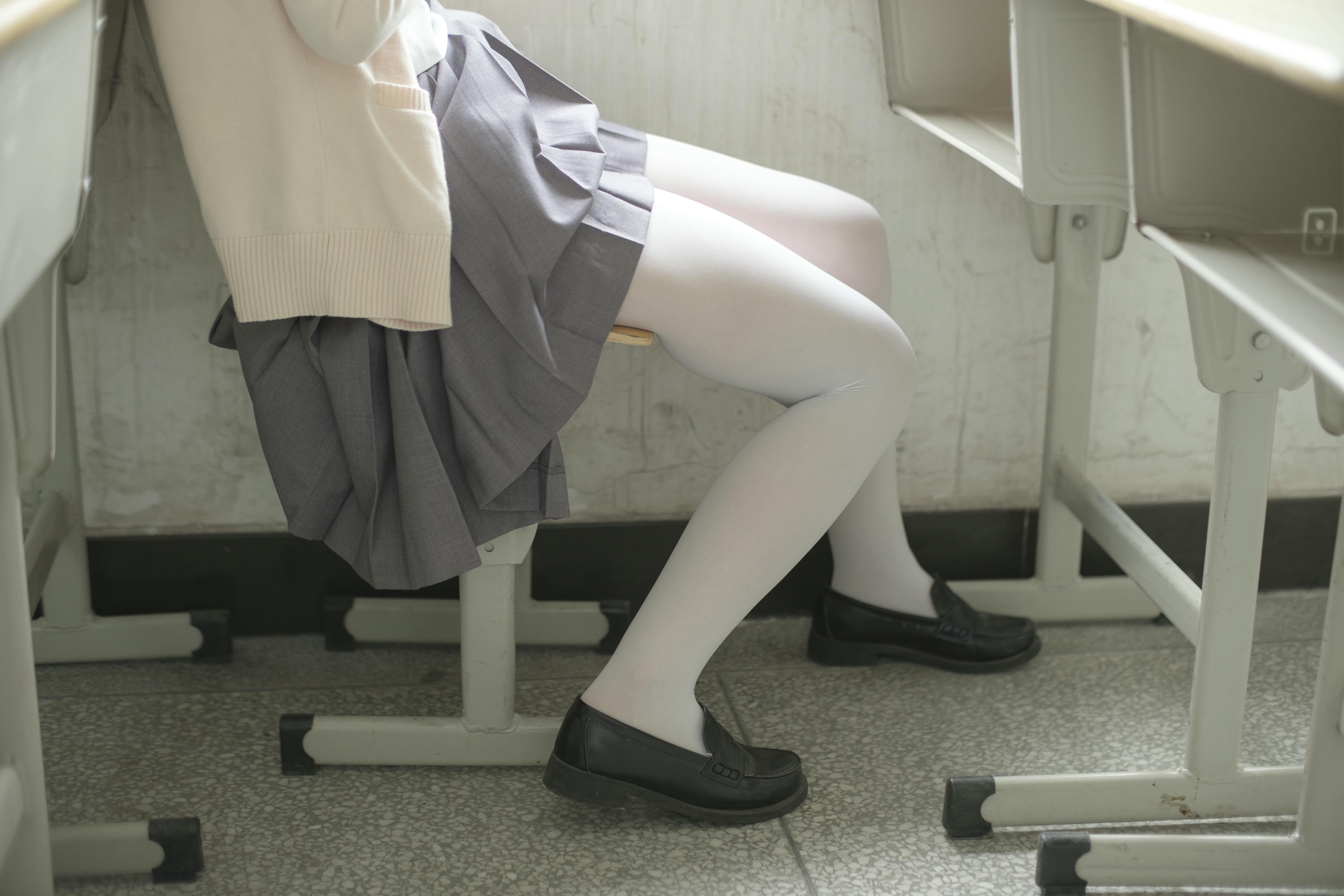 森萝财团 X-017 JK校服白丝 [99P1V-1.24GB]_第4集