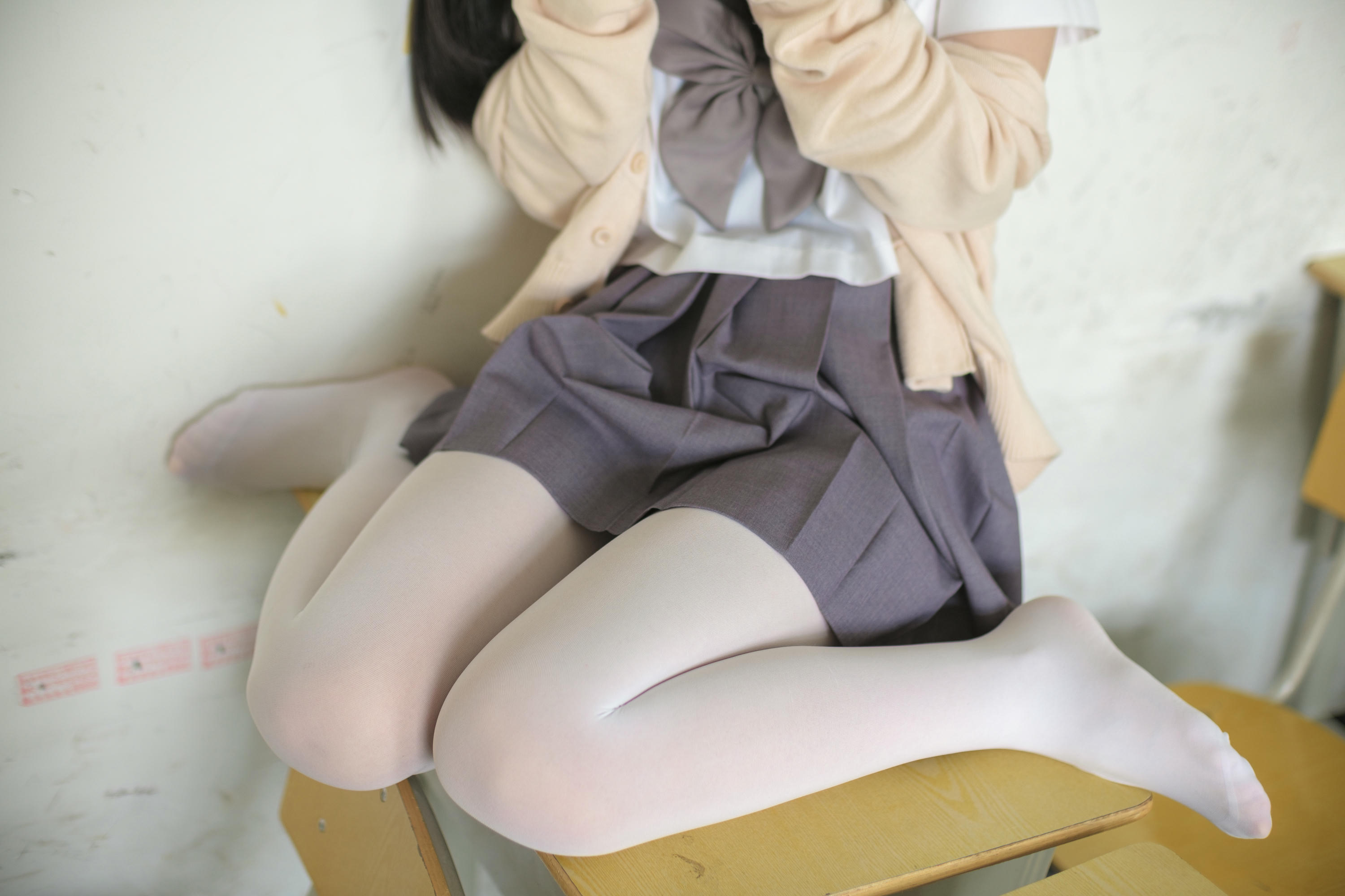 森萝财团 X-017 JK校服白丝 [99P1V-1.24GB]_第5集