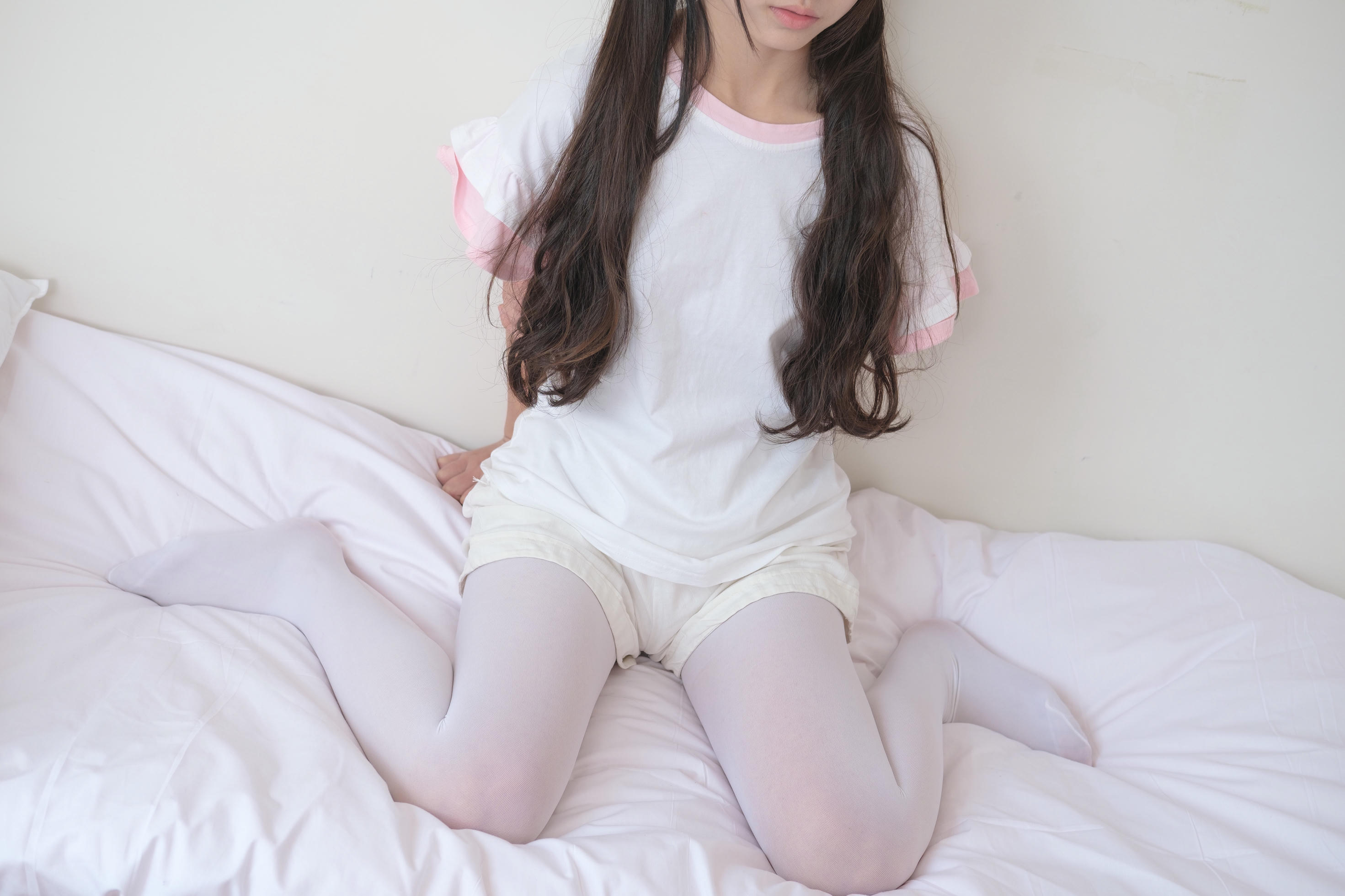 森萝财团 X-020 白棉袜萝莉 [75P1V-1.33GB]_第1集