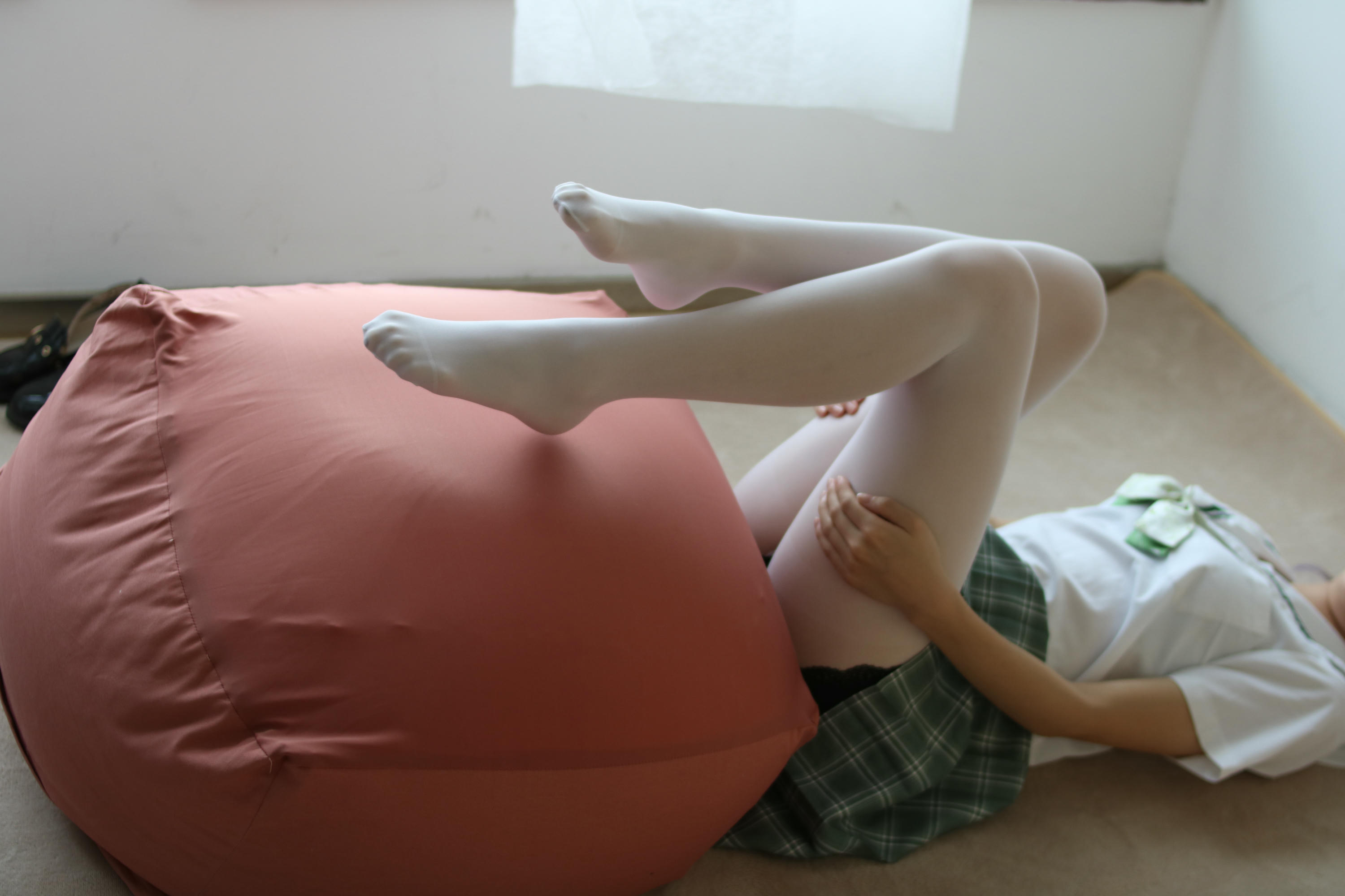 森萝财团 BETA-023 JK白丝少女的美足 [225P-1.77GB]-明崽（摄影助理）_第7集