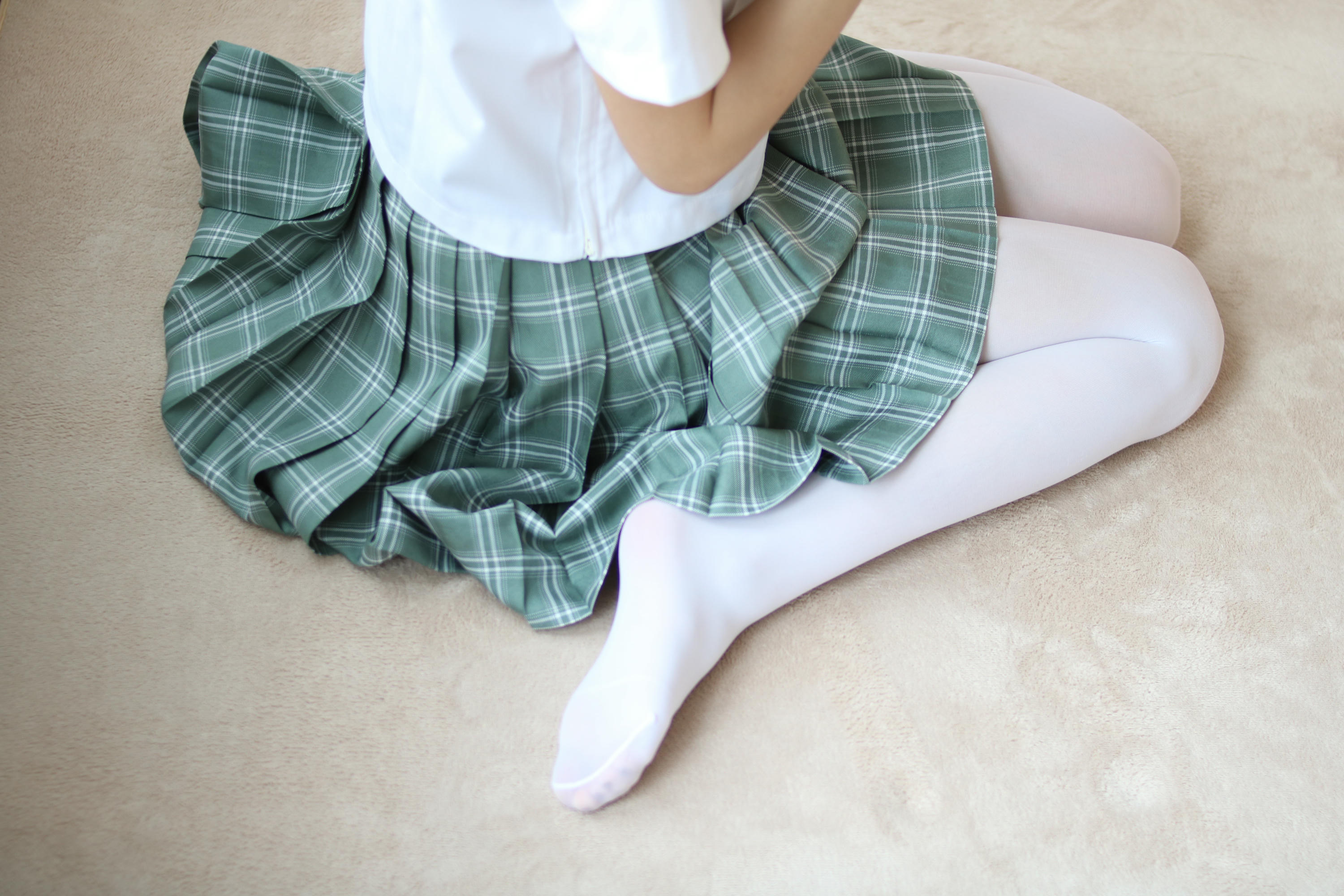 森萝财团 BETA-023 JK白丝少女的美足 [225P-1.77GB]-明崽（摄影助理）_第4集