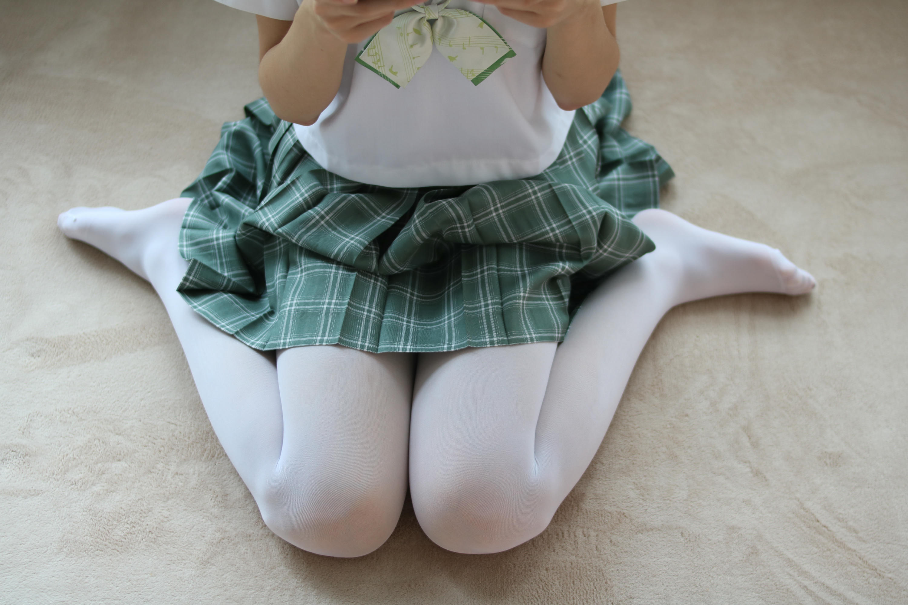 森萝财团 BETA-023 JK白丝少女的美足 [225P-1.77GB]-明崽（摄影助理）_第4集