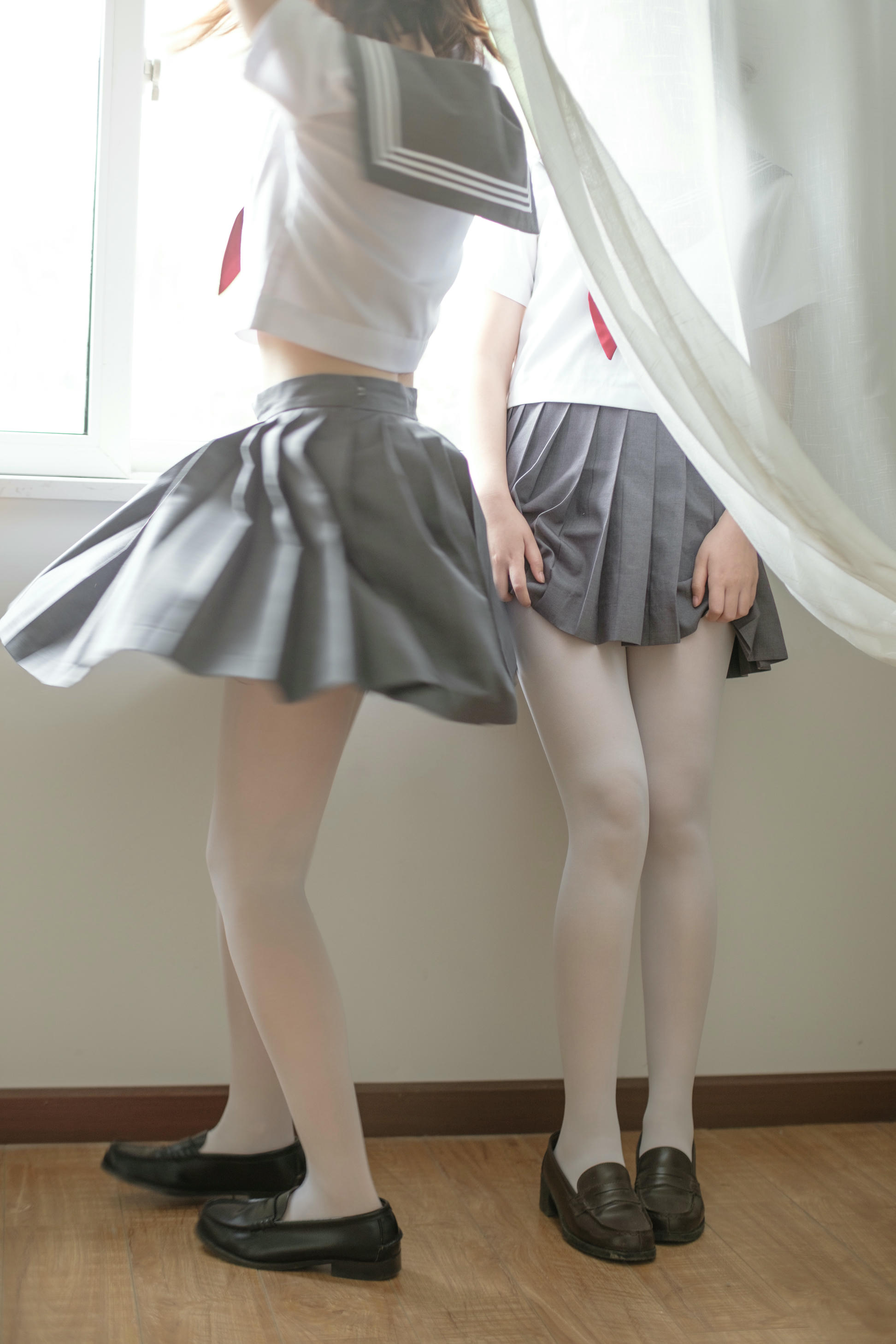 森萝财团 X-025 JK白丝姐妹花 [131P1V-2.22GB]_第3集