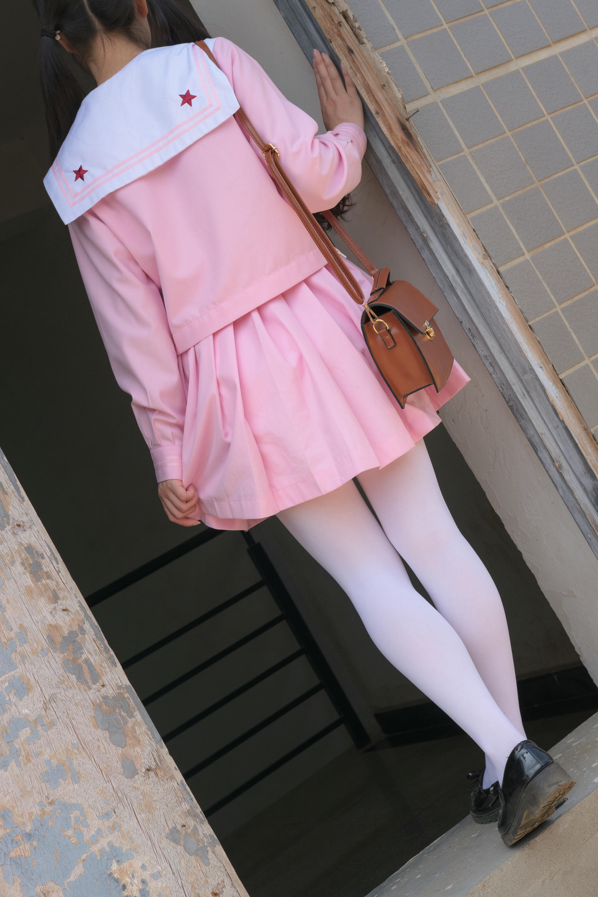 森萝财团 X-026 JK粉色校服白丝 [113P1V-1.80GB]_第5集