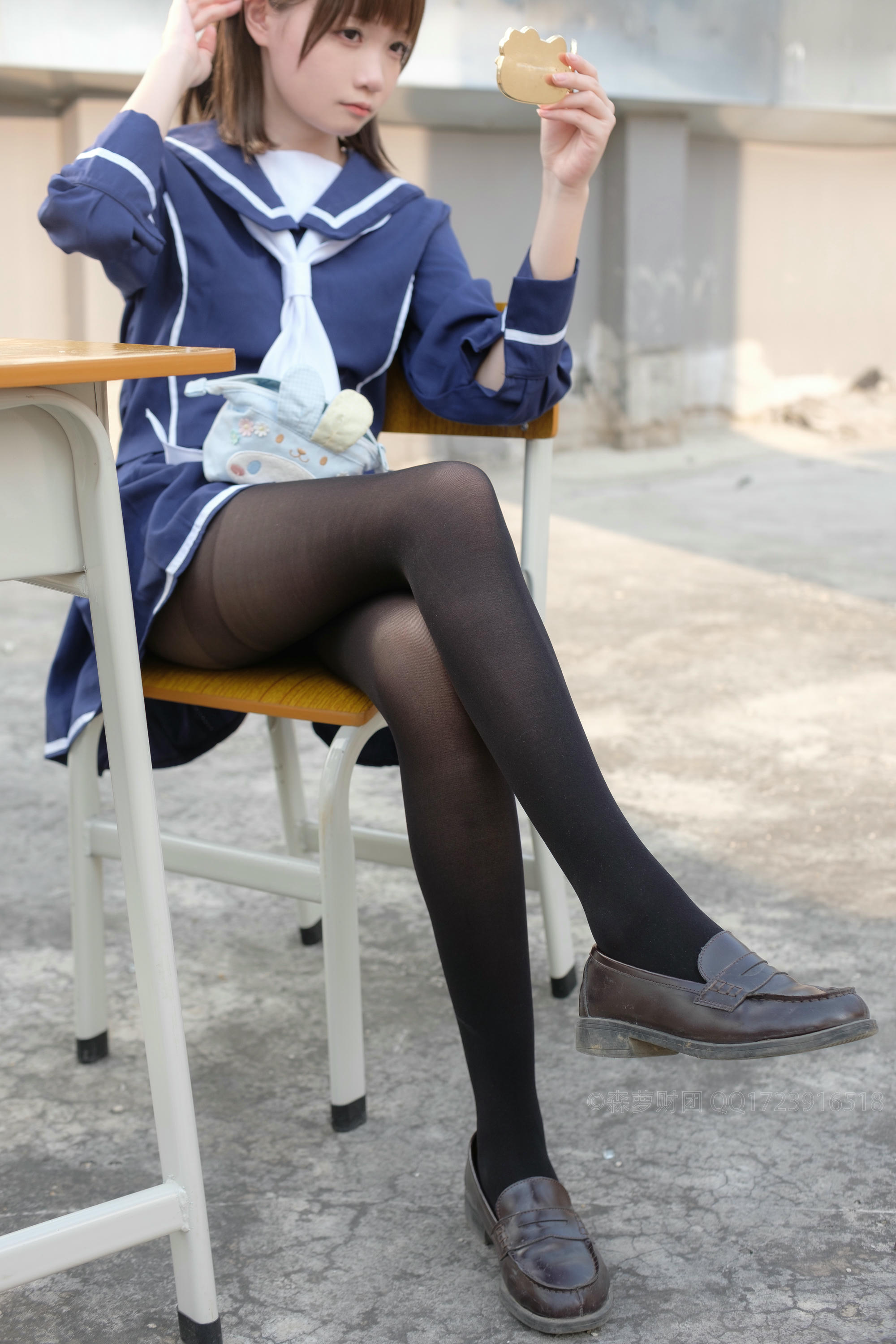 森萝财团 X-043 天台黑丝水手服 [110P1V-2.17GB]_第2集