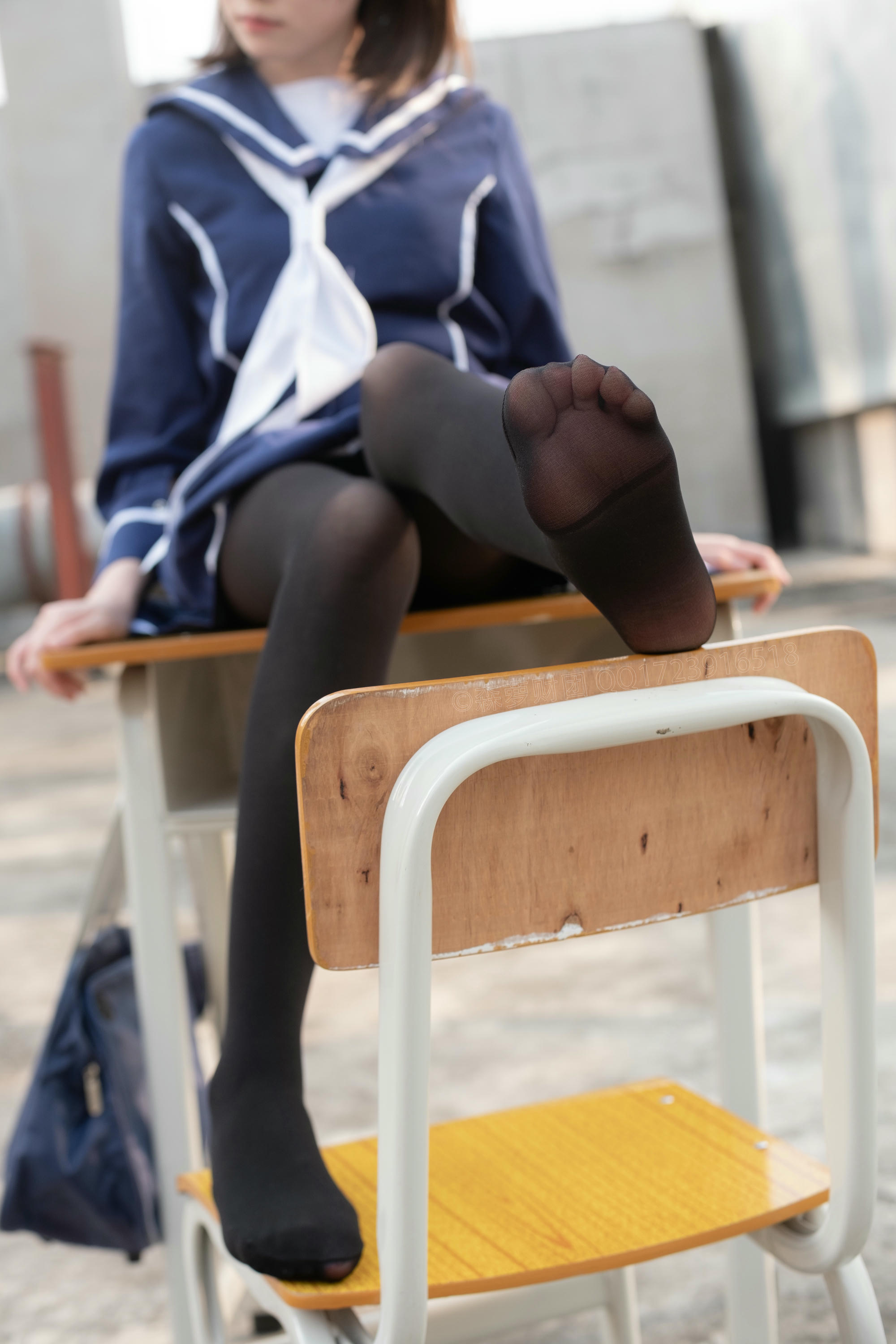 森萝财团 X-043 天台黑丝水手服 [110P1V-2.17GB]_第2集