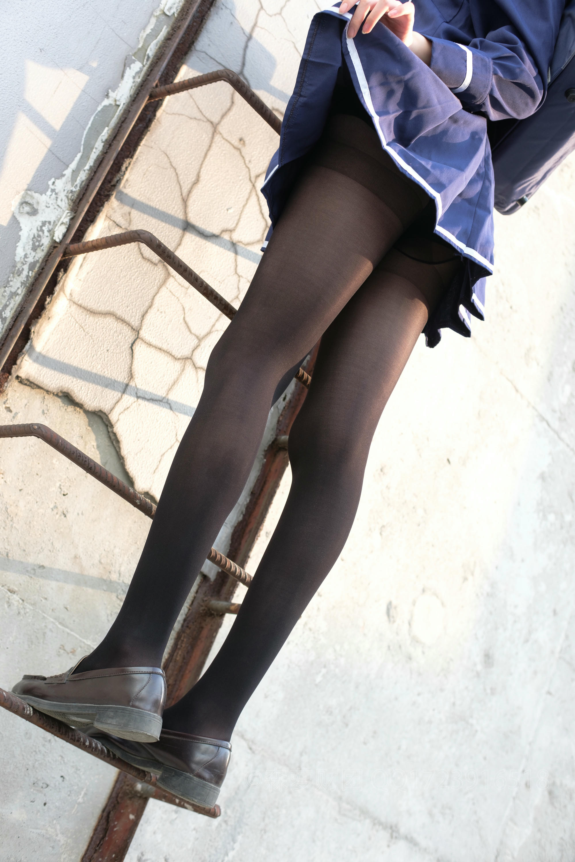 森萝财团 X-043 天台黑丝水手服 [110P1V-2.17GB]_第5集