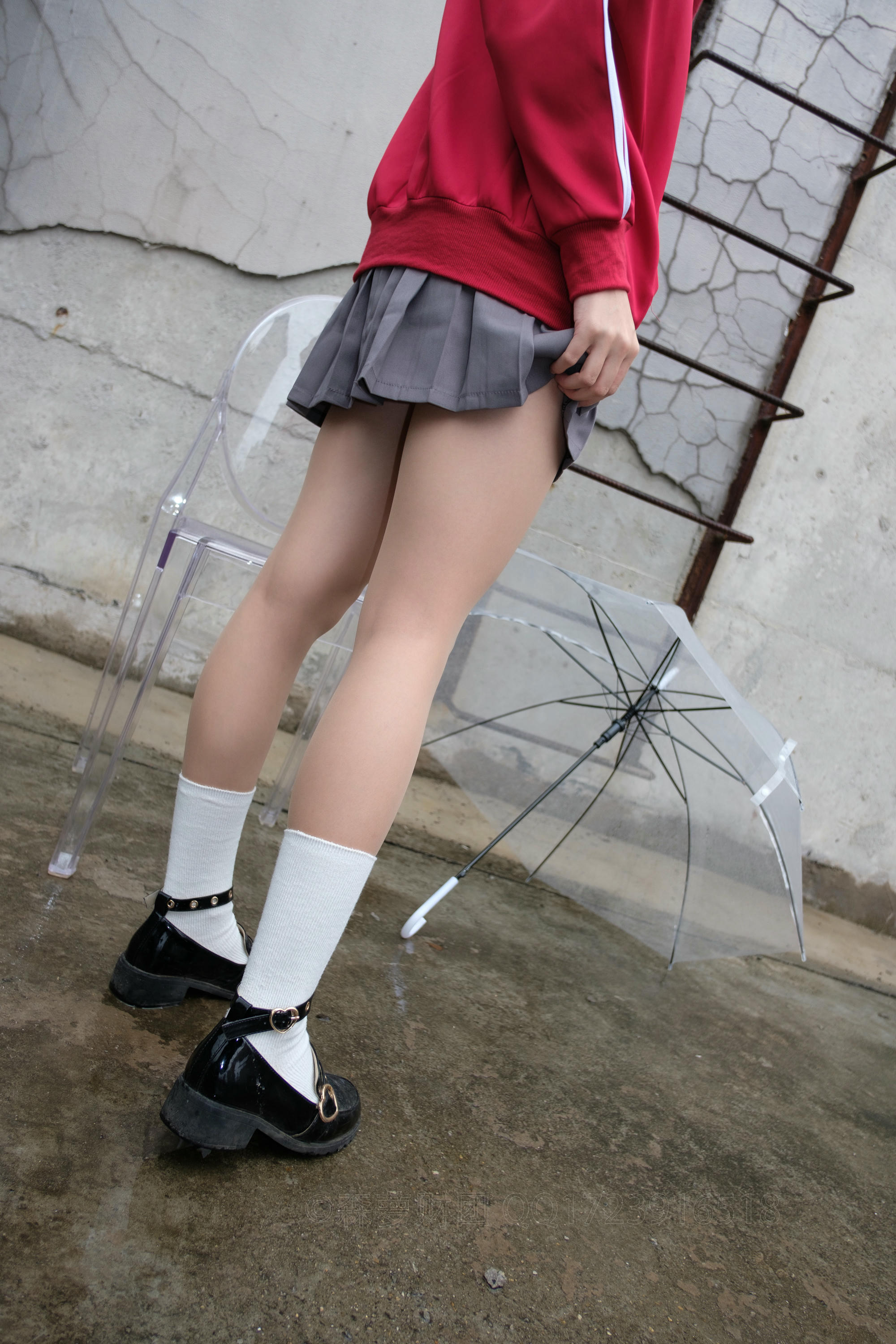 森萝财团 X-044 红衣少女浴缸玩肉丝 [88P1V-2.16GB]_第1集