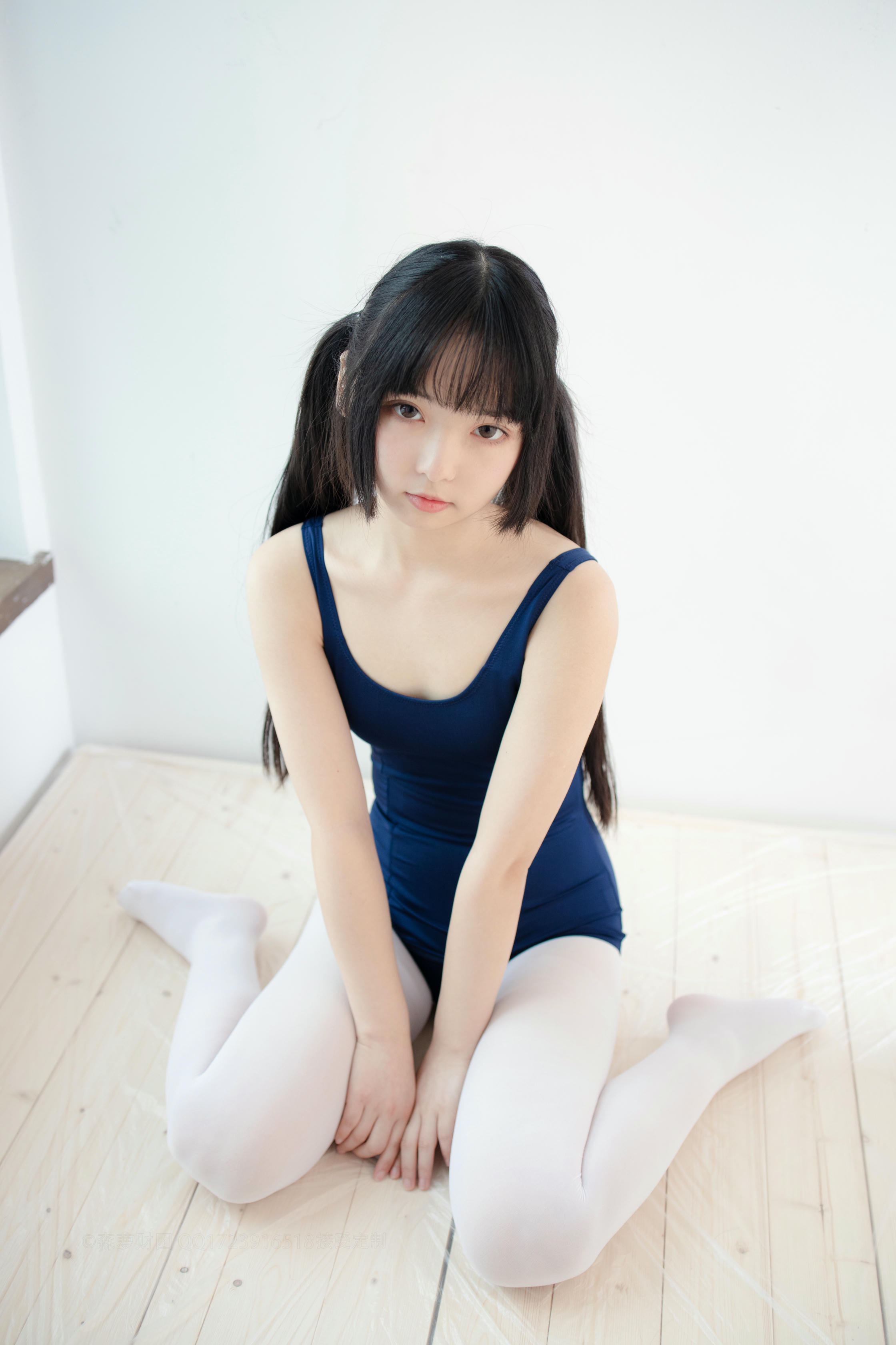 森萝财团 X-048 死库水束缚踩物50D白丝 [94P1V-2.27GB]_第5集