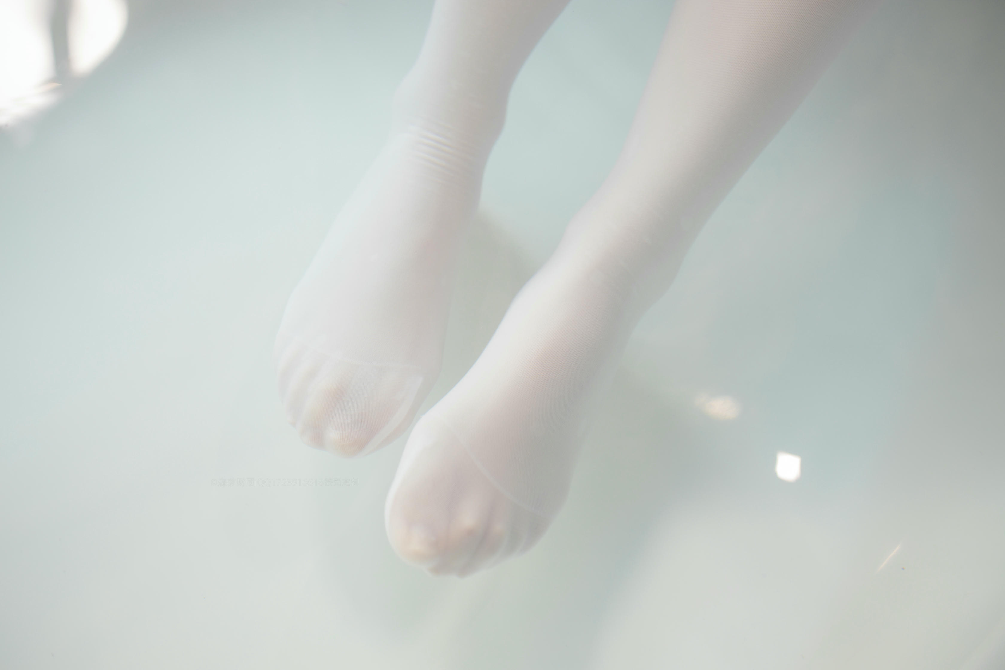 森萝财团 X-049 湿身120D白丝 [165P1V-3.30GB]_第1集