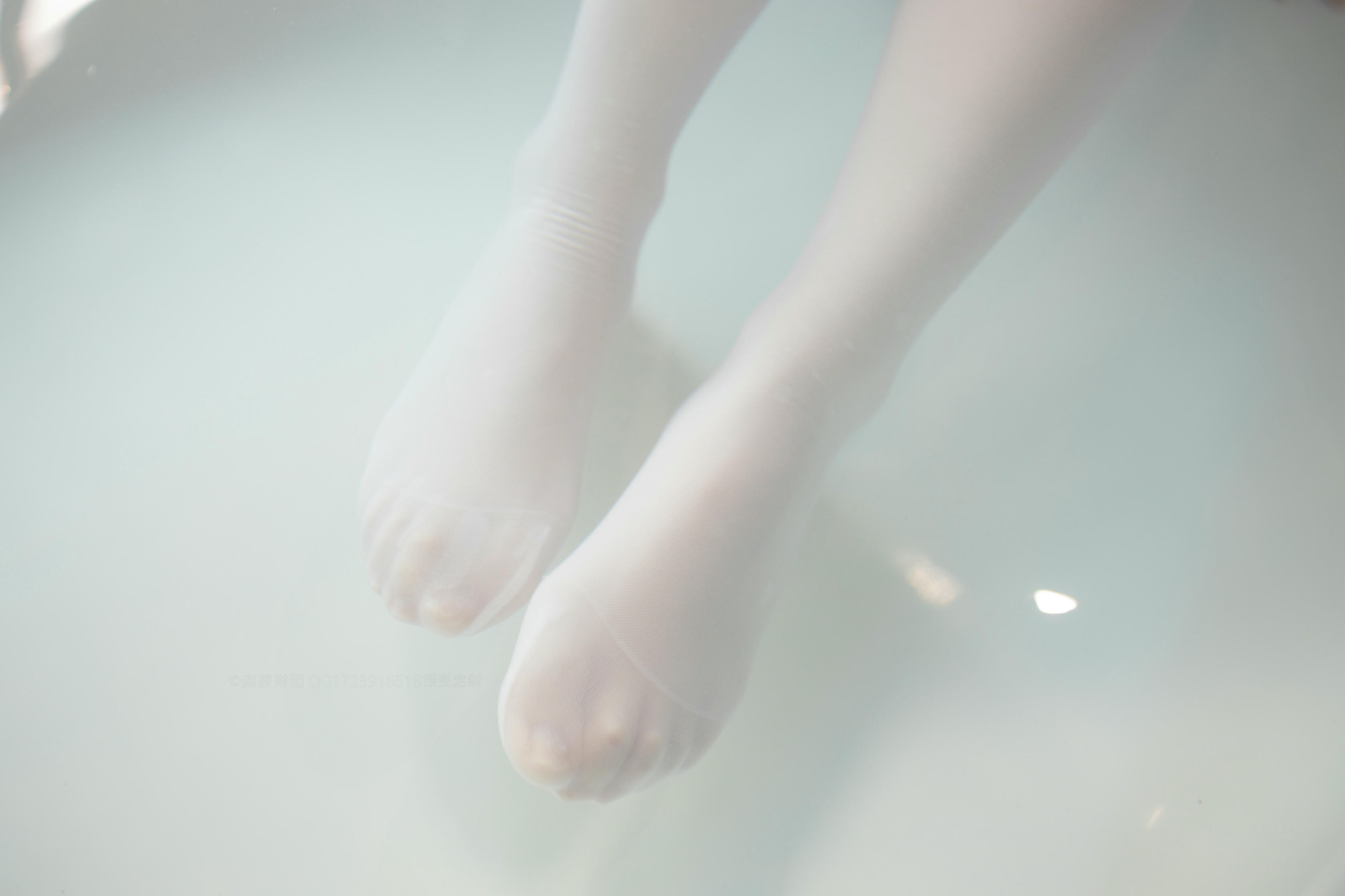森萝财团 X-049 湿身120D白丝 [165P1V-3.30GB]_第1集