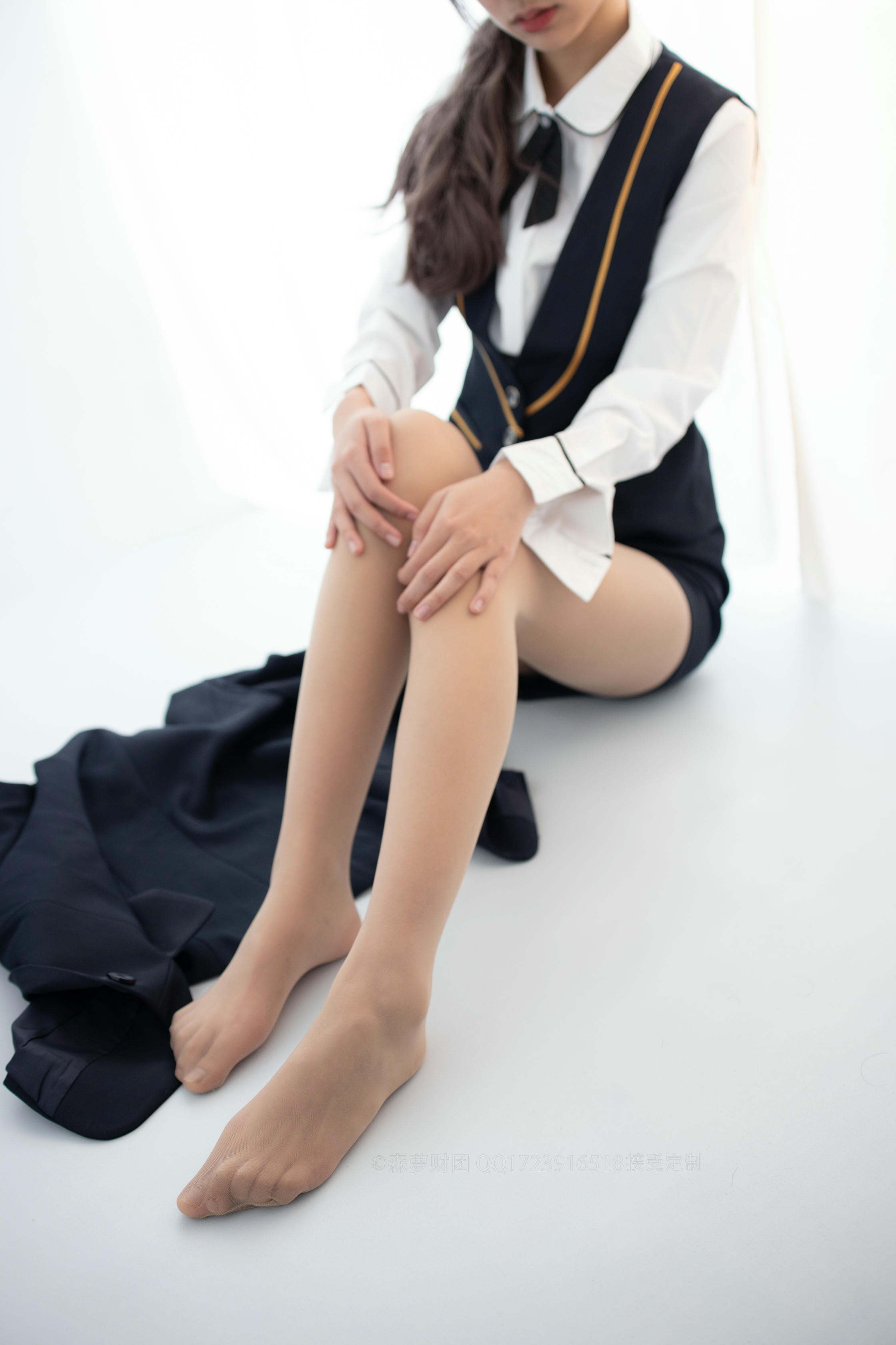 森萝财团 X-050 20D肉丝空姐制服 [146P1V-2.99GB]_第3集