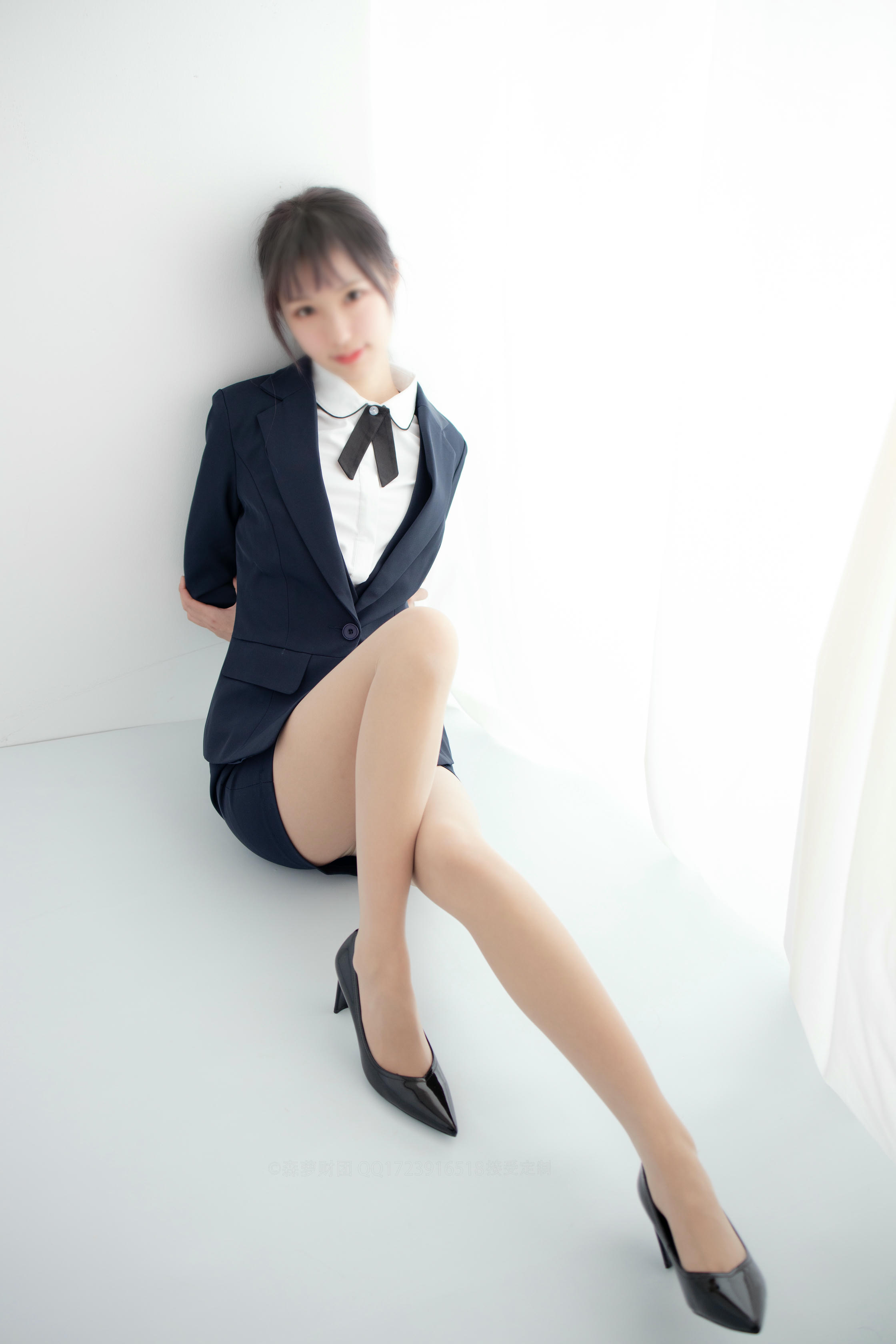 森萝财团 X-050 20D肉丝空姐制服 [146P1V-2.99GB]_第1集