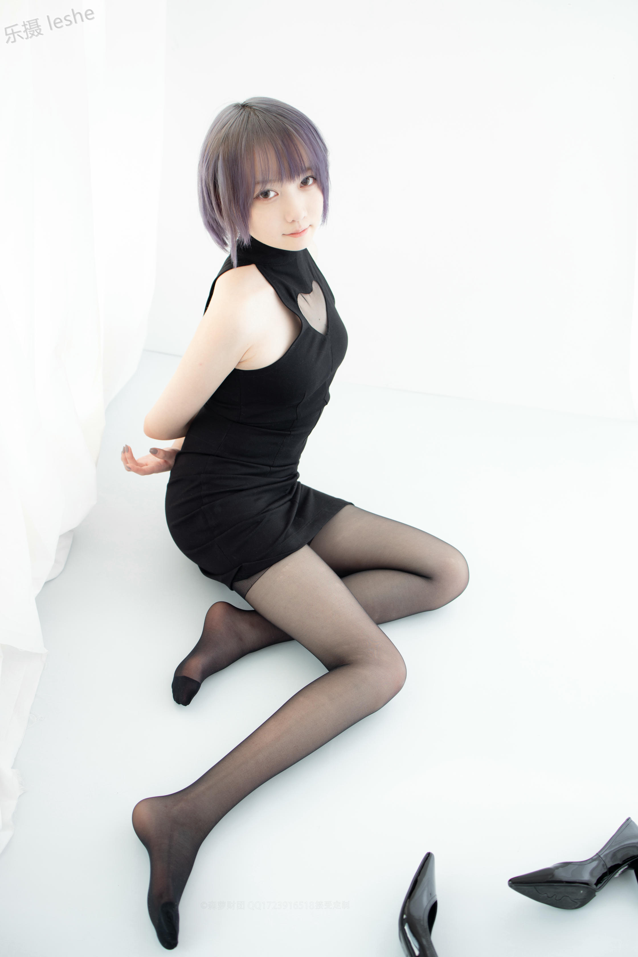 森萝财团 X-051 20D黑丝踩物 [111P1V-2.56GB]_第1集