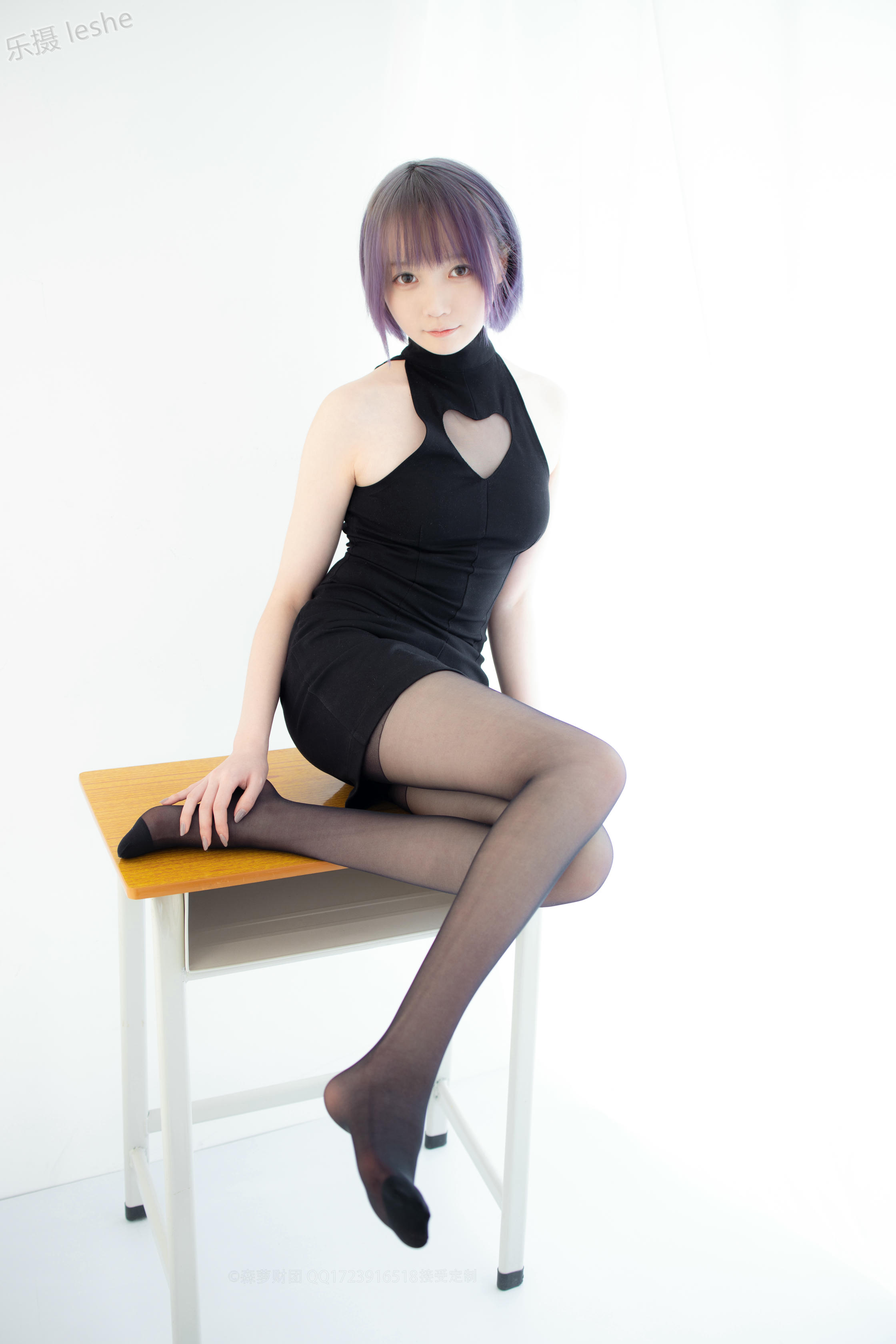 森萝财团 X-051 20D黑丝踩物 [111P1V-2.56GB]_第4集