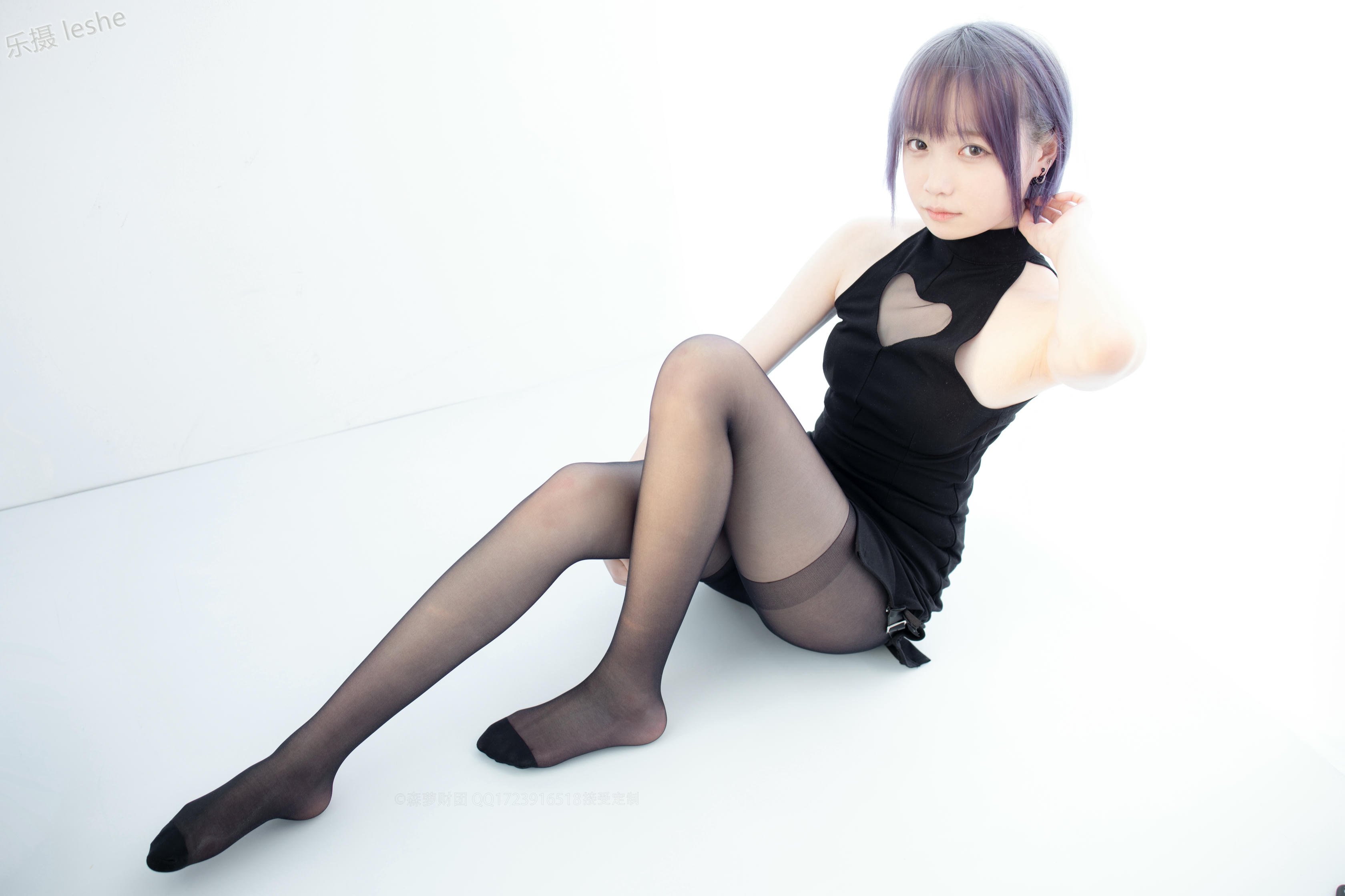 森萝财团 X-051 20D黑丝踩物 [111P1V-2.56GB]_第5集