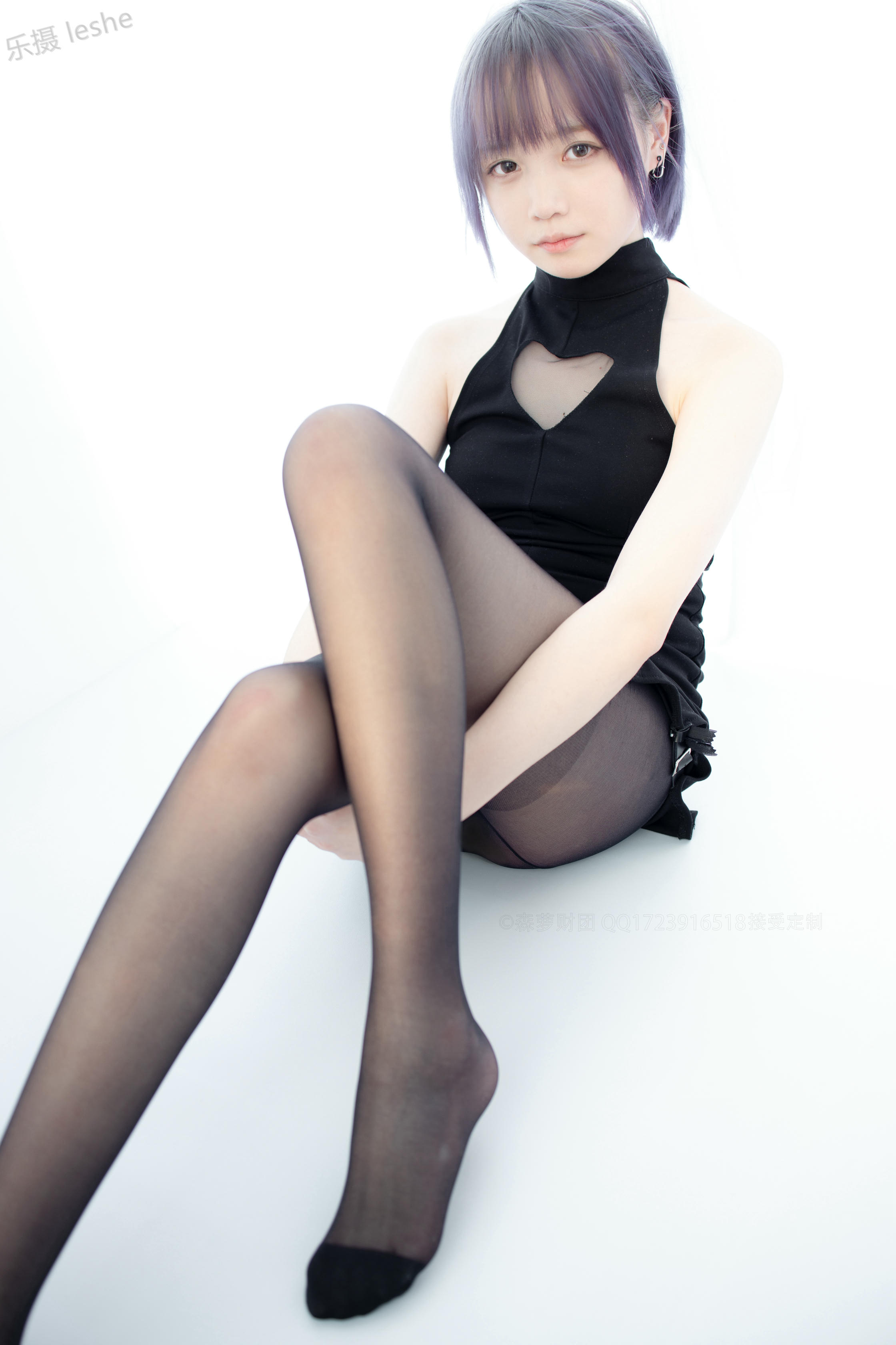 森萝财团 X-051 20D黑丝踩物 [111P1V-2.56GB]_第5集