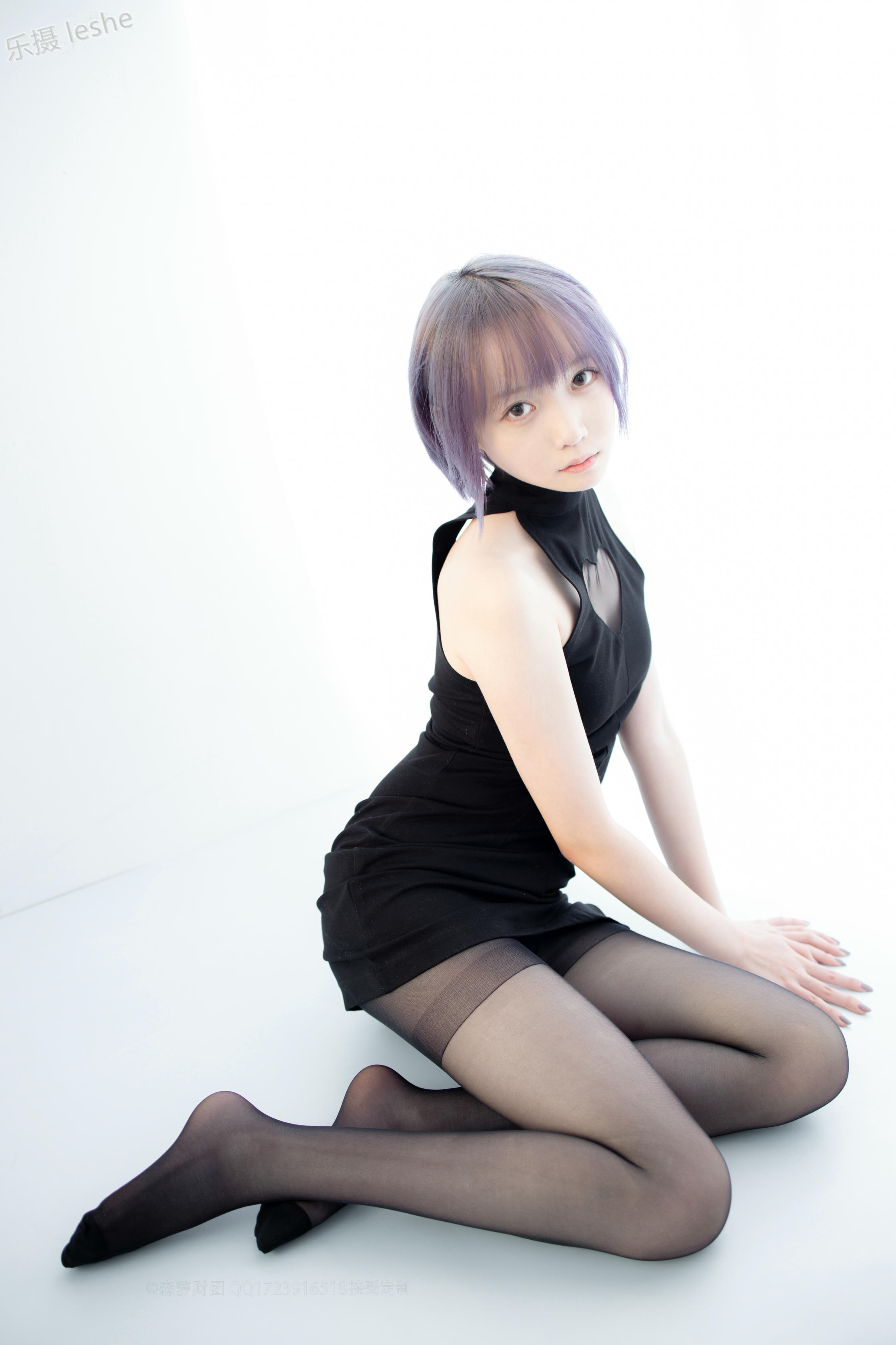森萝财团 X-051 20D黑丝踩物 [111P1V-2.56GB]_第5集