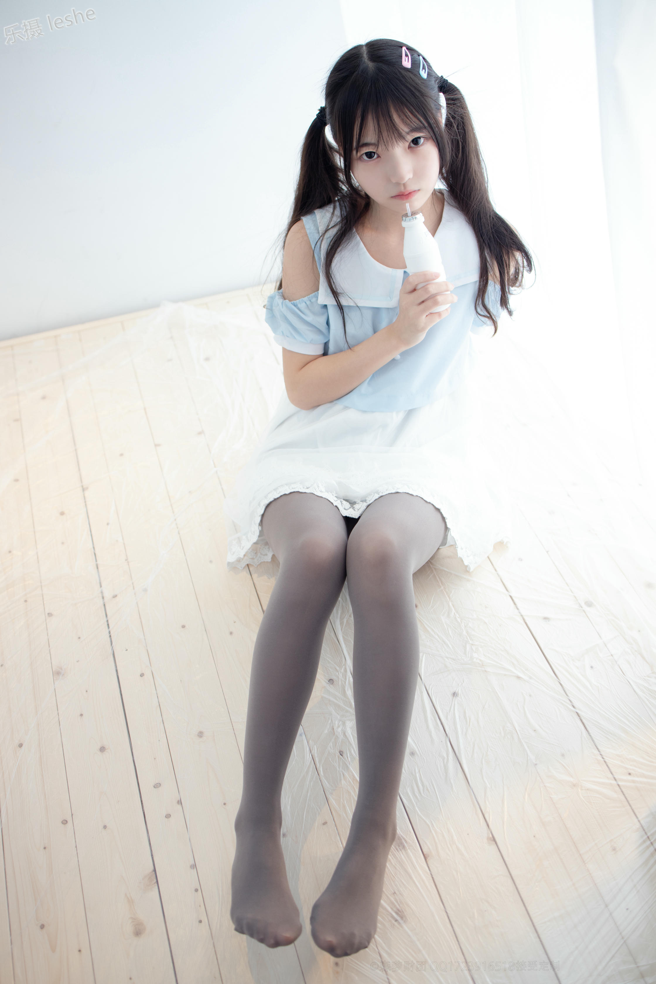 森萝财团 X-054 80D灰丝踩物 [86P1V-2.18GB]_第4集