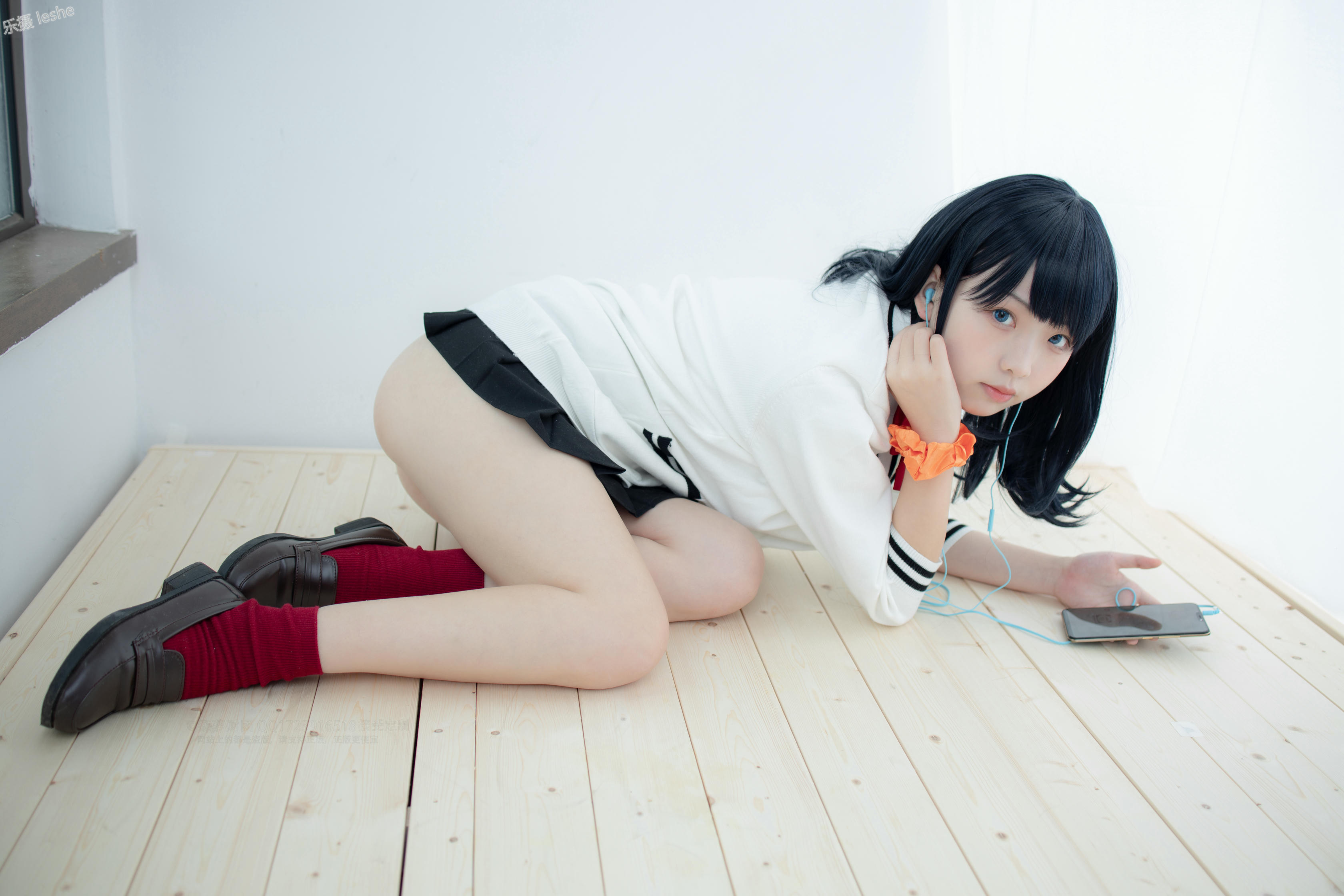 森萝财团 X-055 20D肉丝短棉袜踩物 [93P1V-2.41GB]_第1集