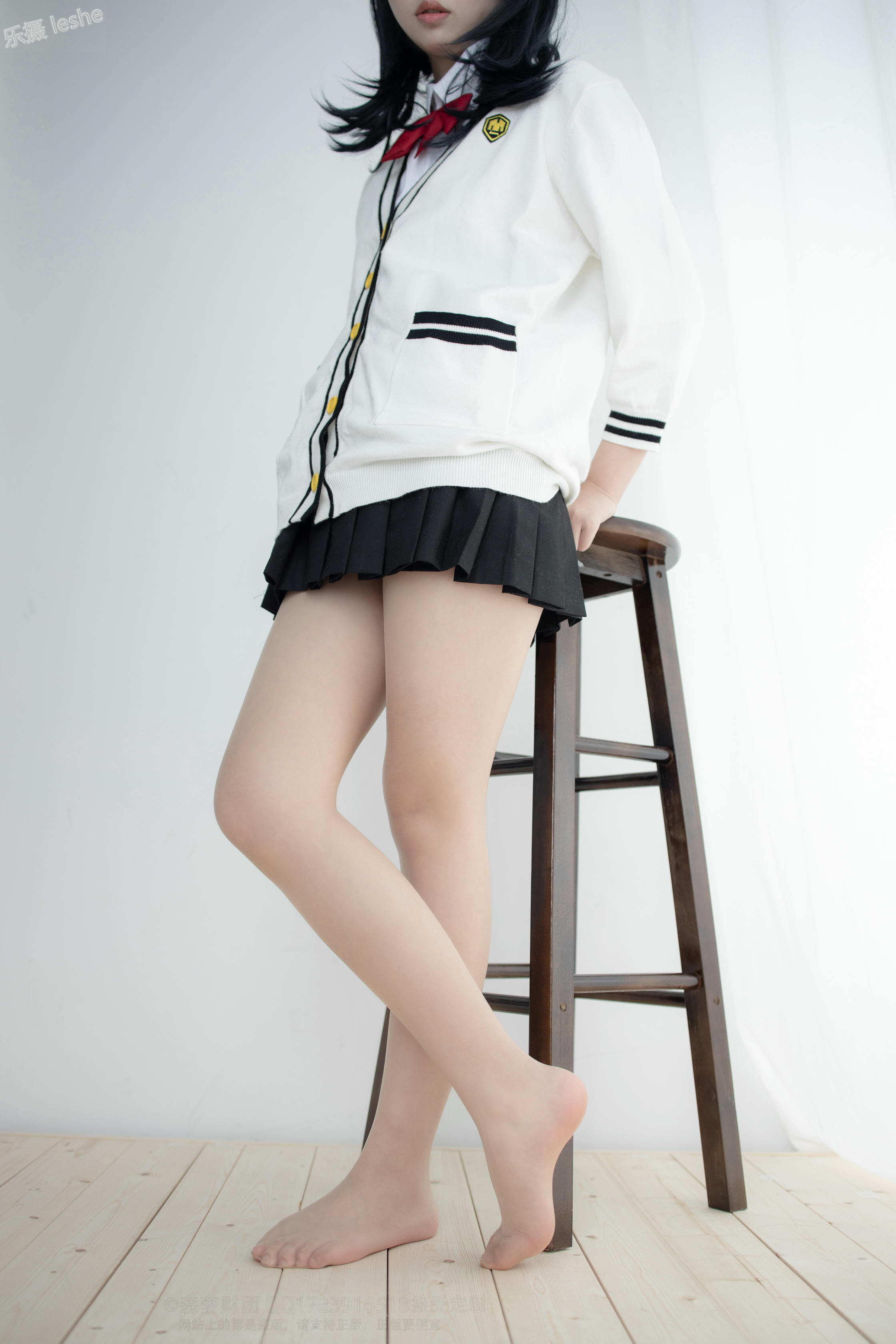森萝财团 X-055 20D肉丝短棉袜踩物 [93P1V-2.41GB]_第4集