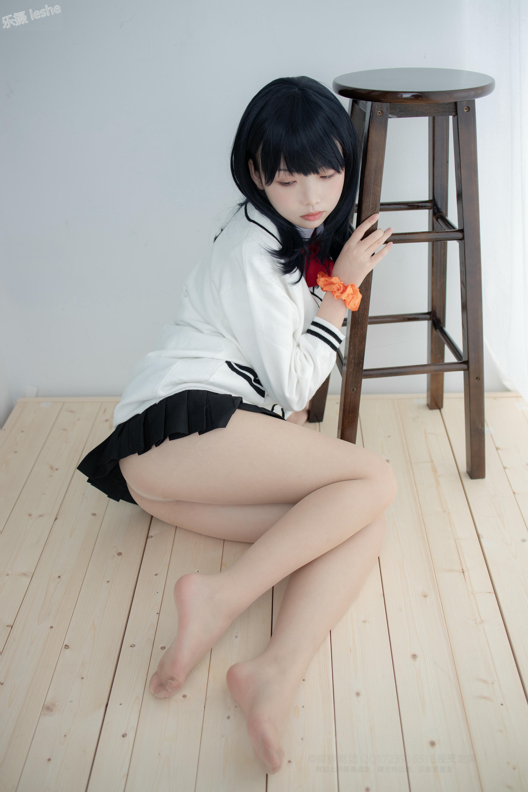 森萝财团 X-055 20D肉丝短棉袜踩物 [93P1V-2.41GB]_第4集