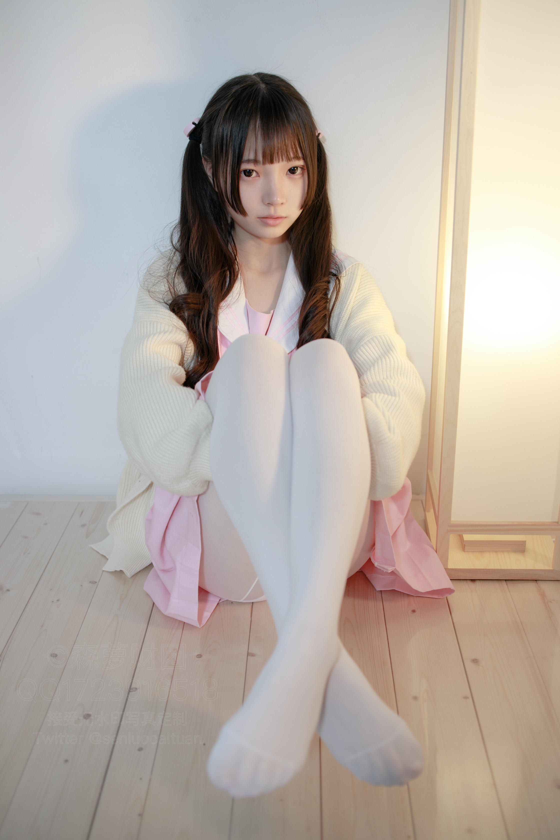 森萝财团 X-059 萝莉白丝80D [97P1V-2.52GB]_第2集