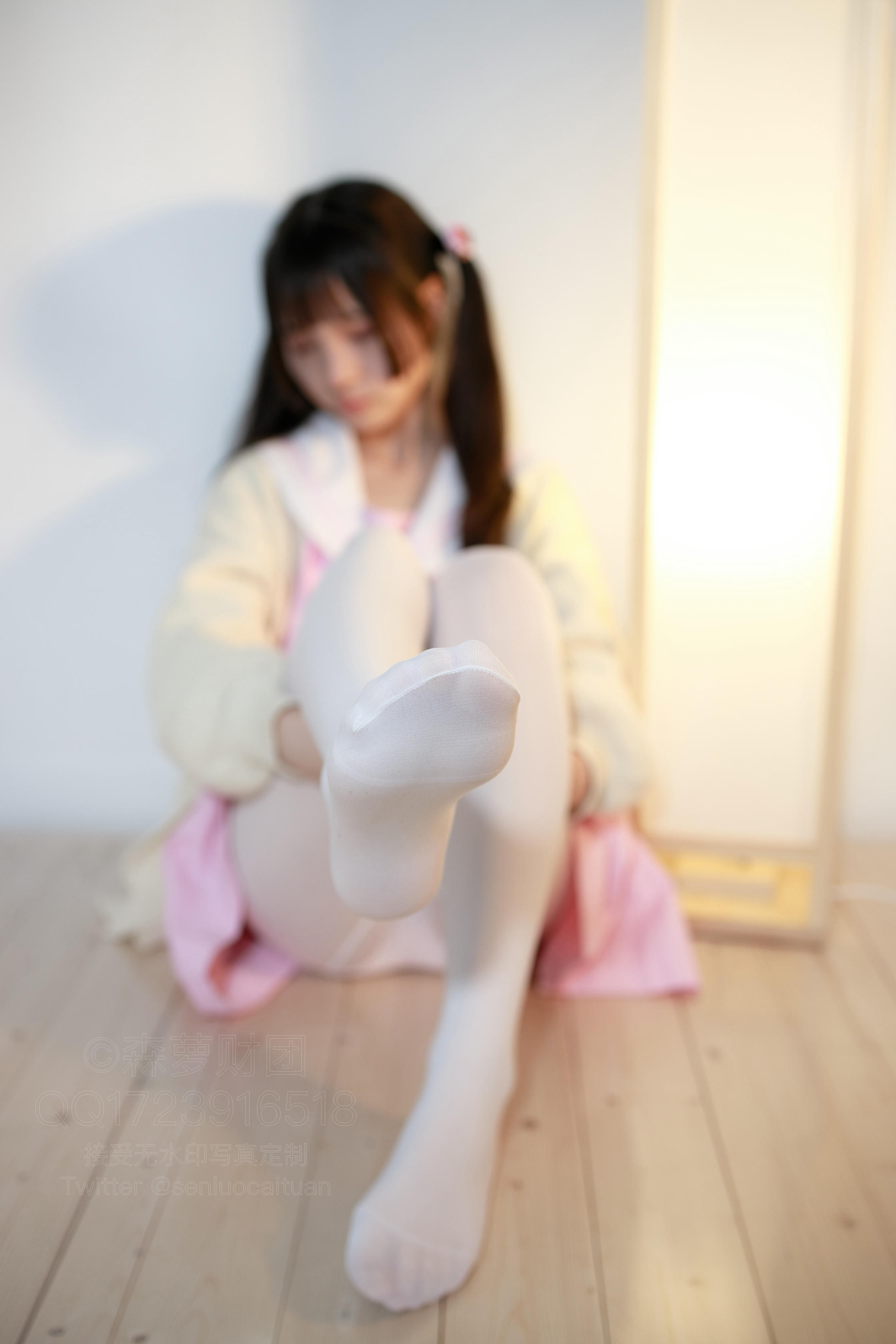 森萝财团 X-059 萝莉白丝80D [97P1V-2.52GB]_第2集