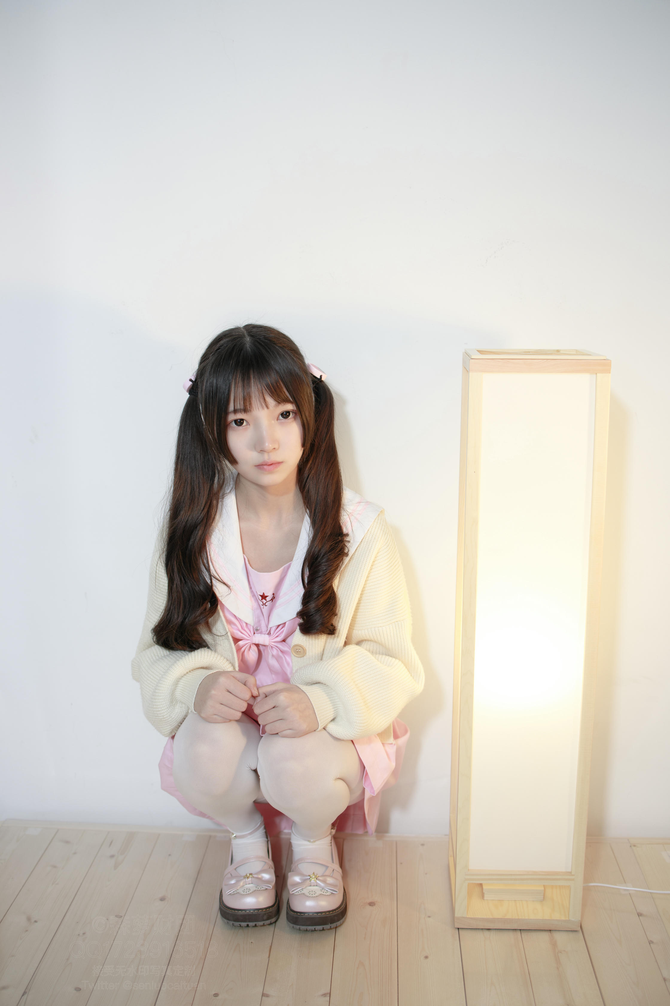 森萝财团 X-059 萝莉白丝80D [97P1V-2.52GB]_第1集