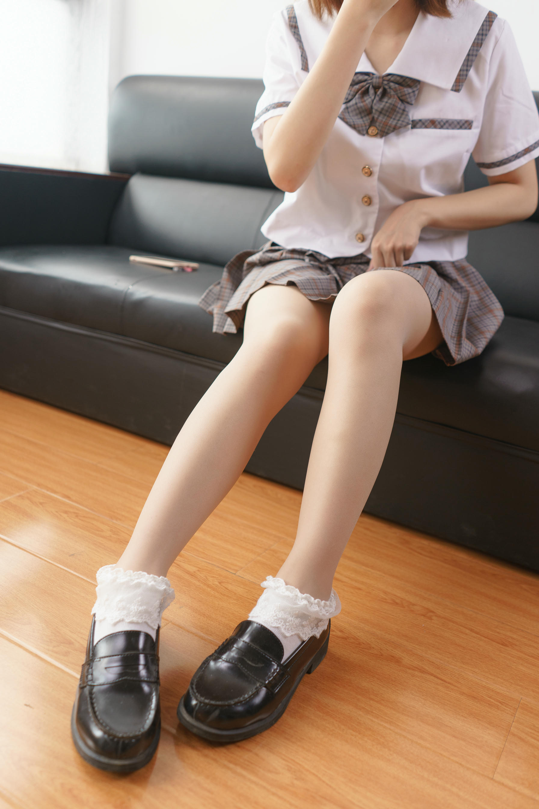 森萝财团 BETA-025 校服肉丝少女 [101P-1.03GB]-摄影助理1_第1集