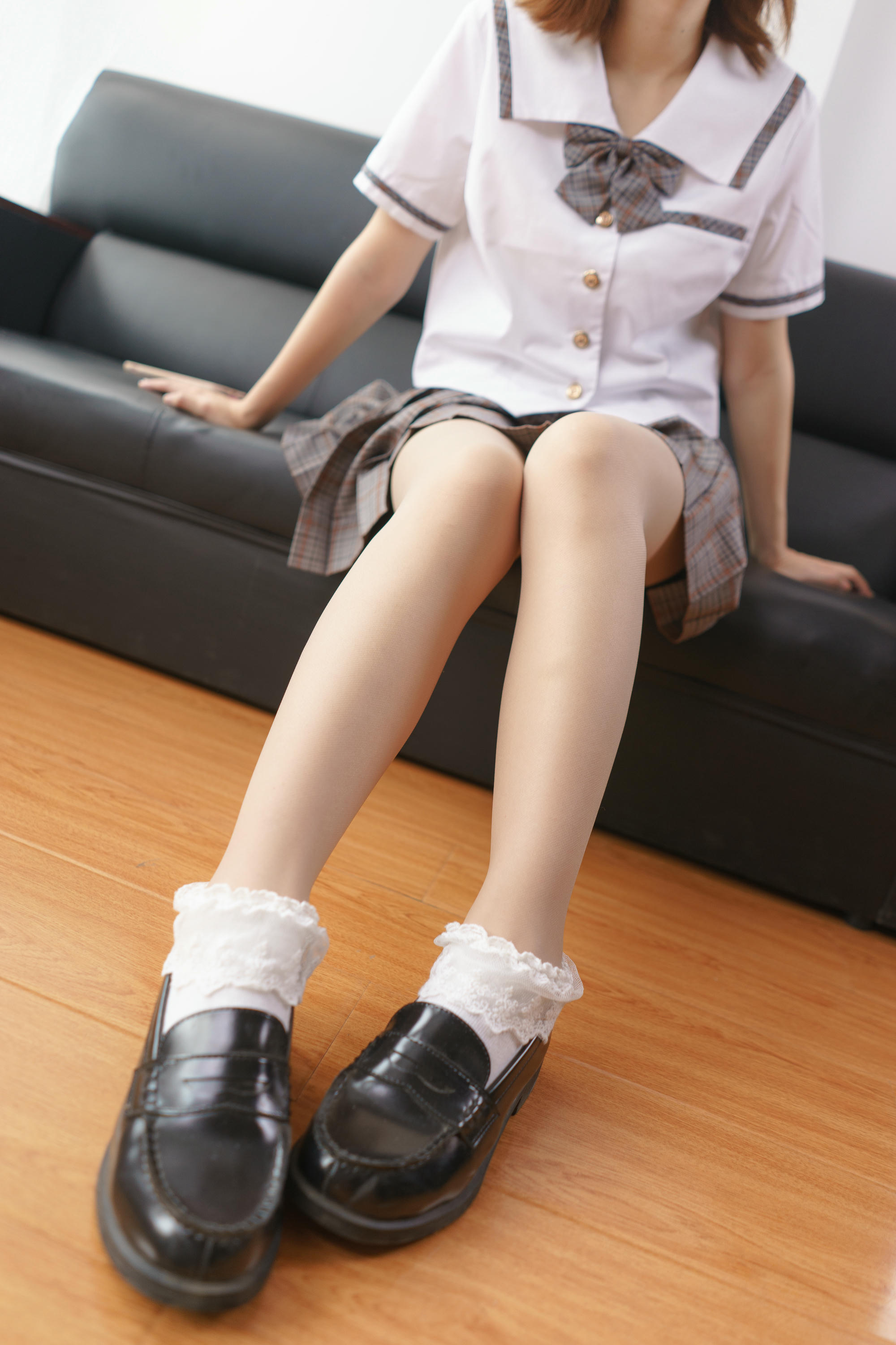 森萝财团 BETA-025 校服肉丝少女 [101P-1.03GB]-摄影助理1_第1集